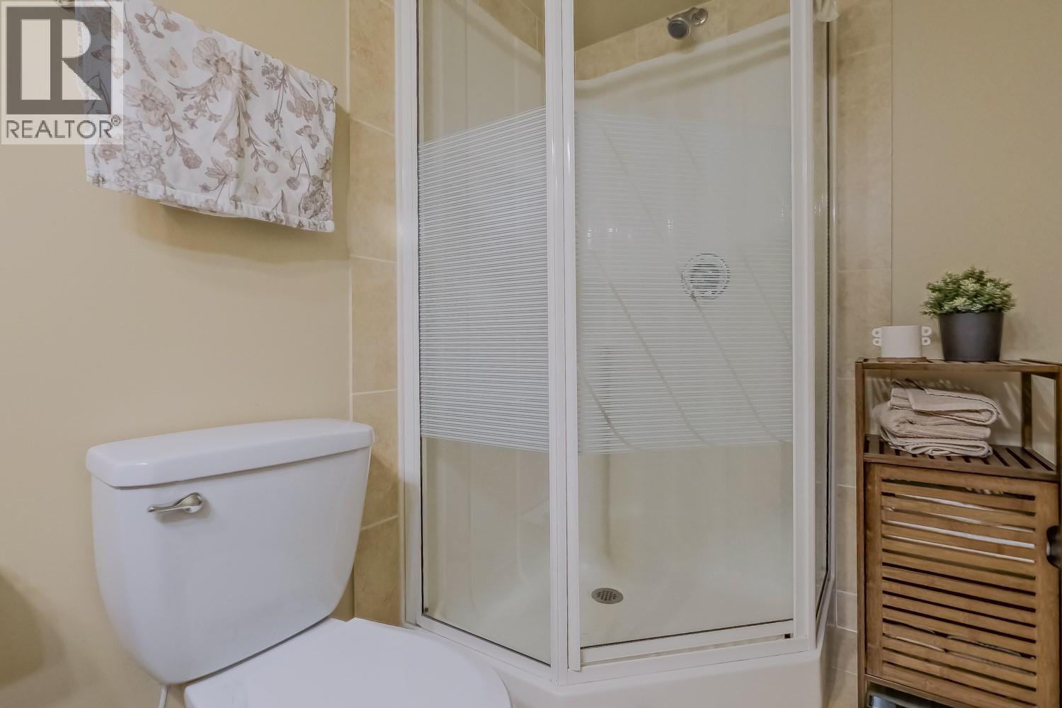  1509 Feedham Avenue, Kelowna