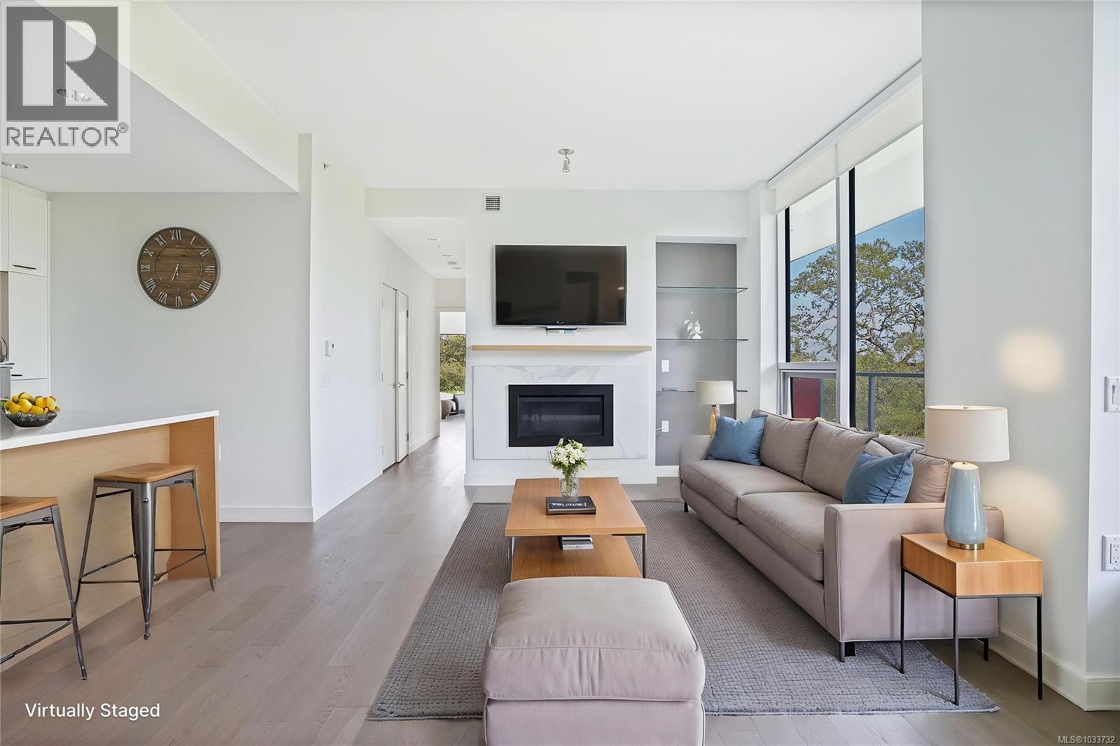 402 4011 Rainbow Hill Lane, Saanich