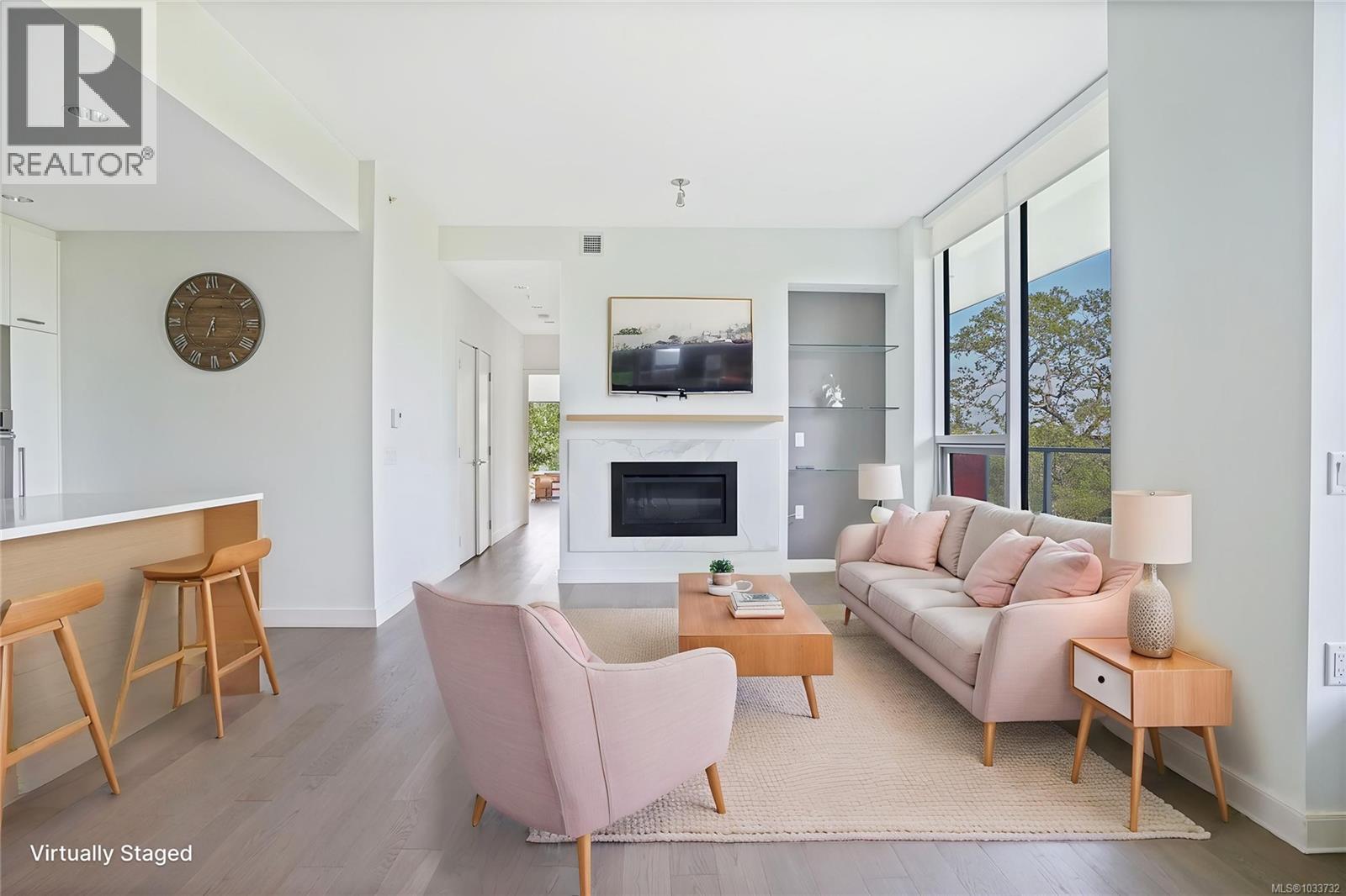 402 4011 Rainbow Hill Lane, Saanich