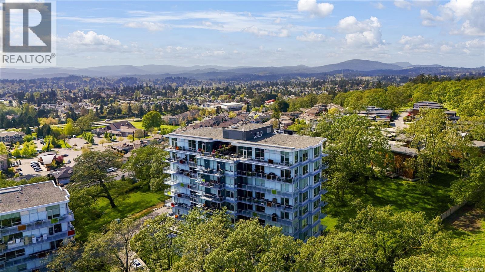 402 4011 Rainbow Hill Lane, Saanich