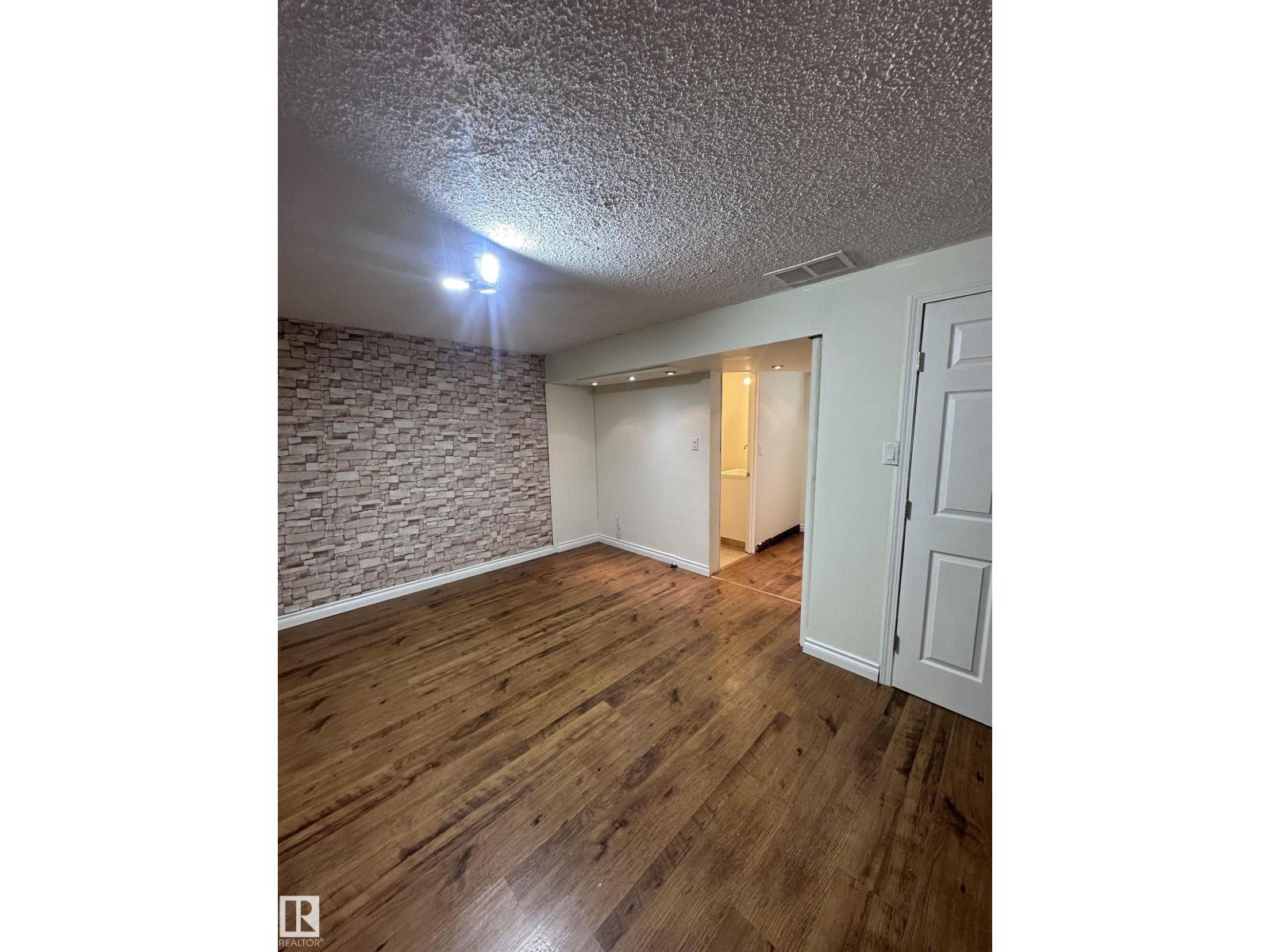 5625 137 AV NW, Edmonton