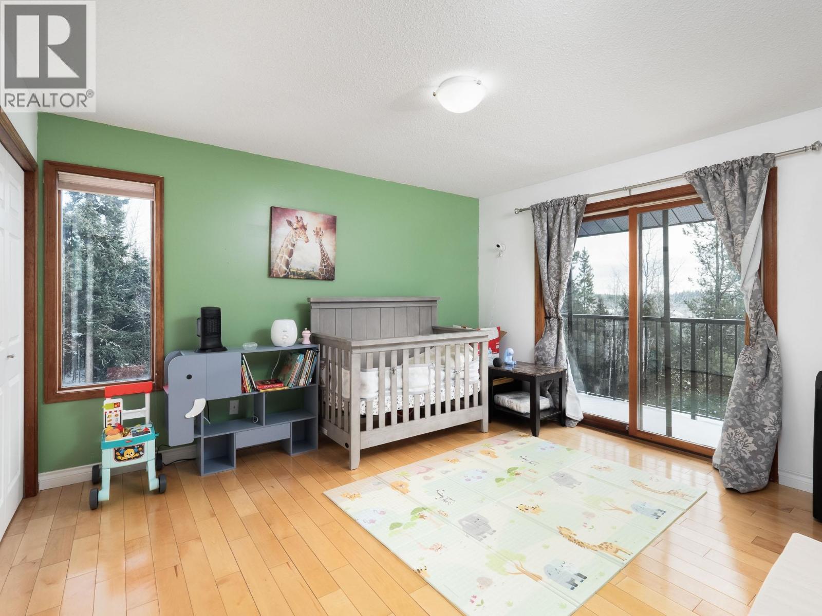 Photo 11 of 40 — 2205 CARLISLE PLACE · Prince George, BC