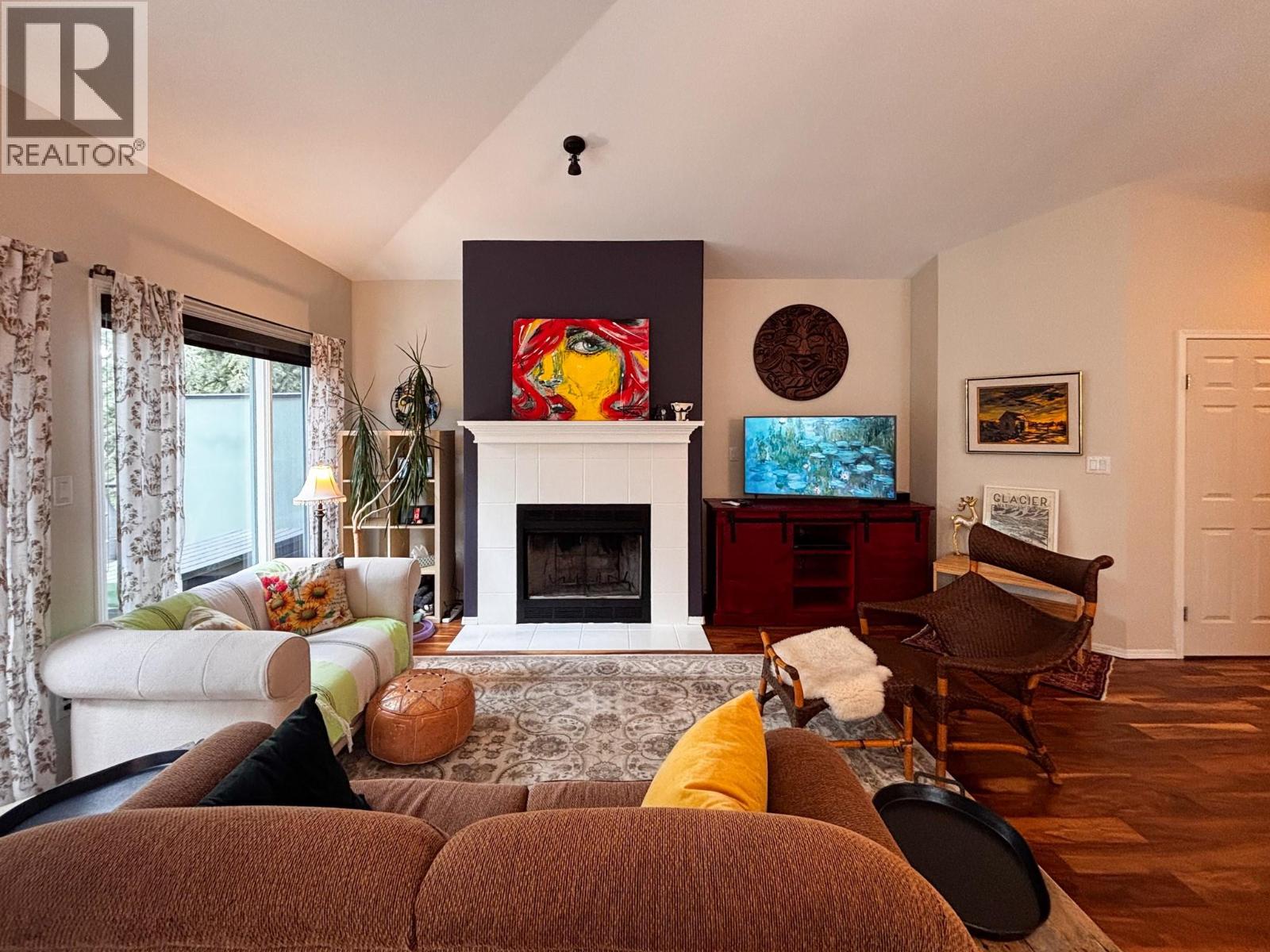 #6 4941 Hot Springs Road - 15