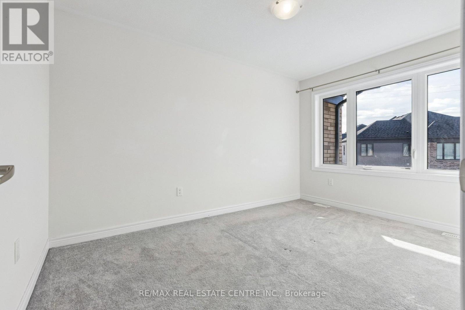 #52 166 DEERPATH DRIVE - 33