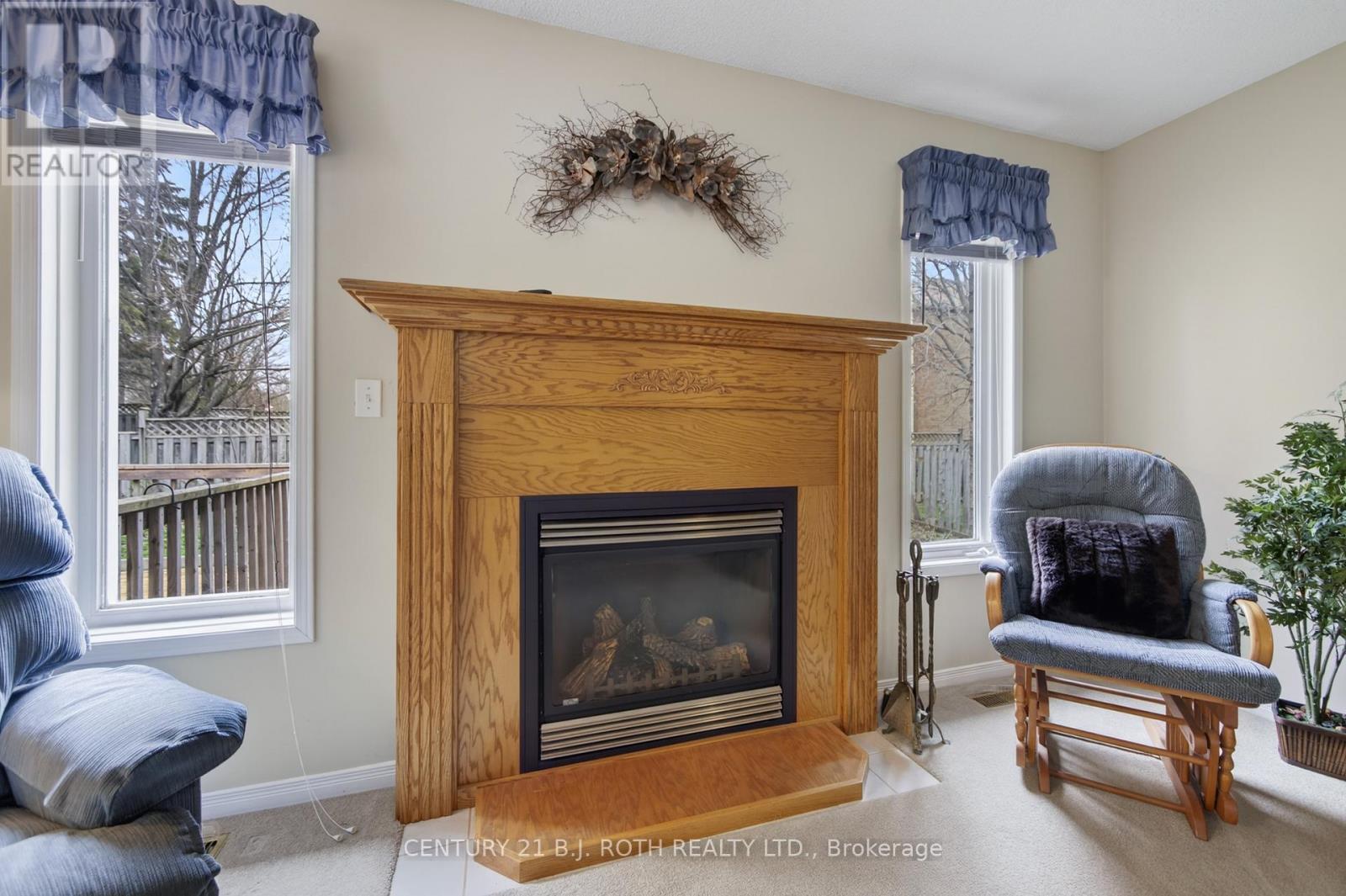 164 LIVINGSTONE STREET W - 21