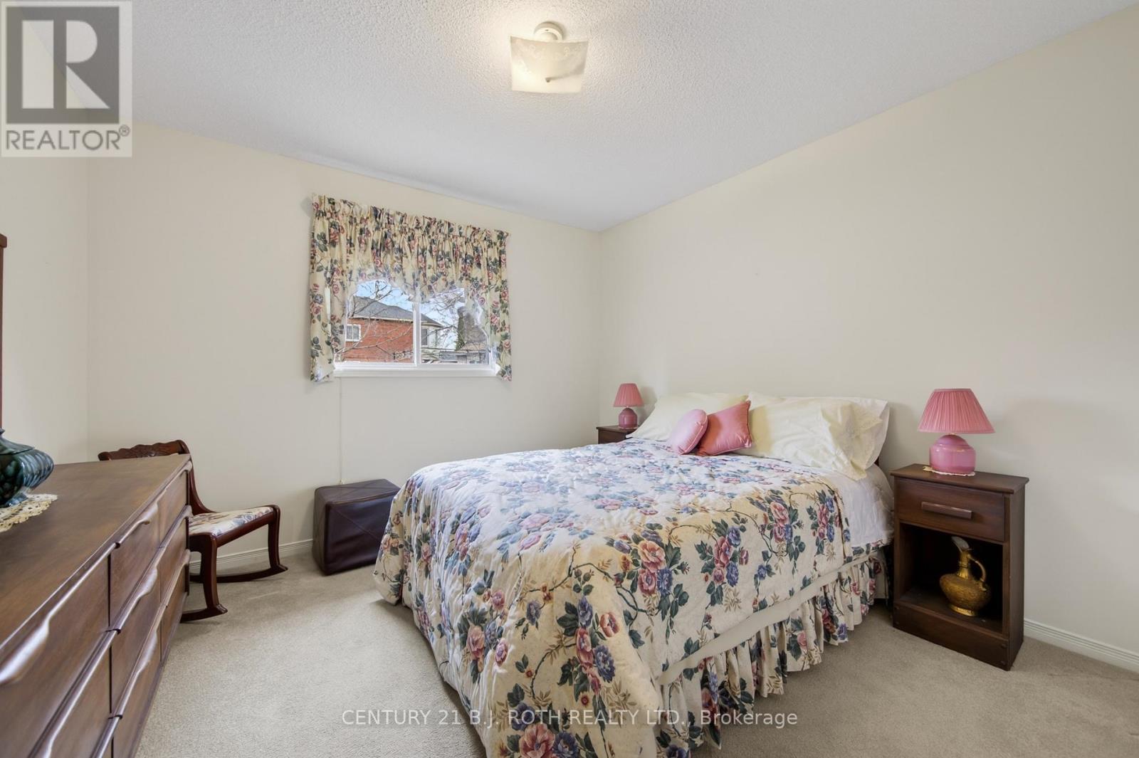 164 LIVINGSTONE STREET W - 33