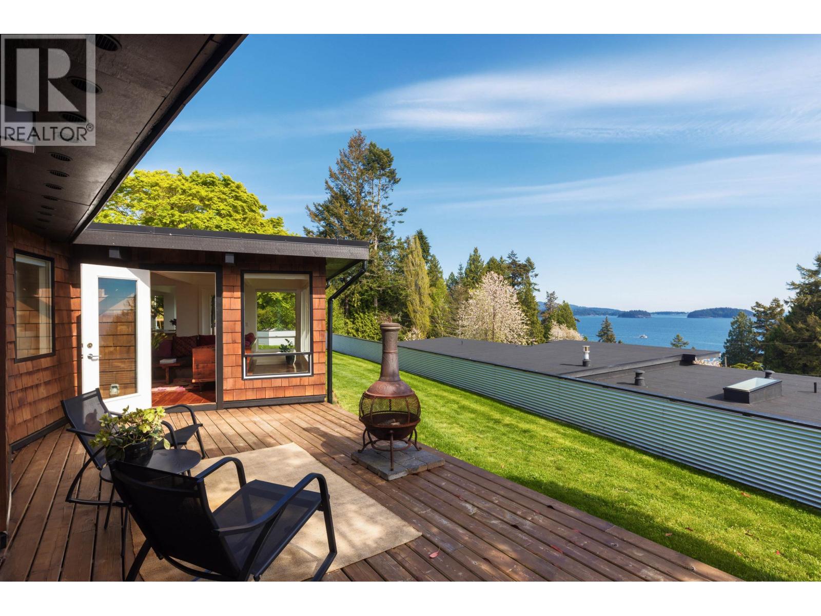 127 MAHAN ROAD, Gibsons