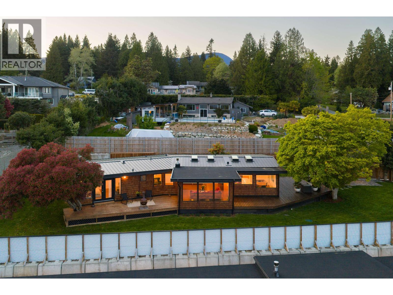 127 MAHAN ROAD, Gibsons