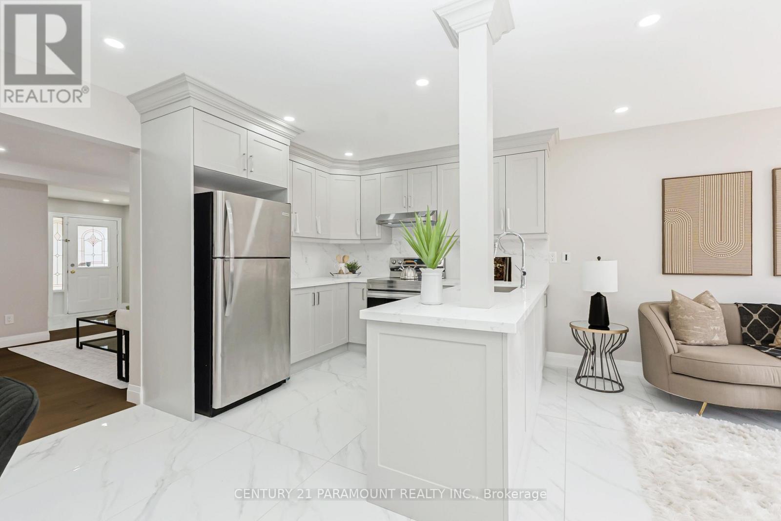 641 MACBETH HEIGHTS - 11