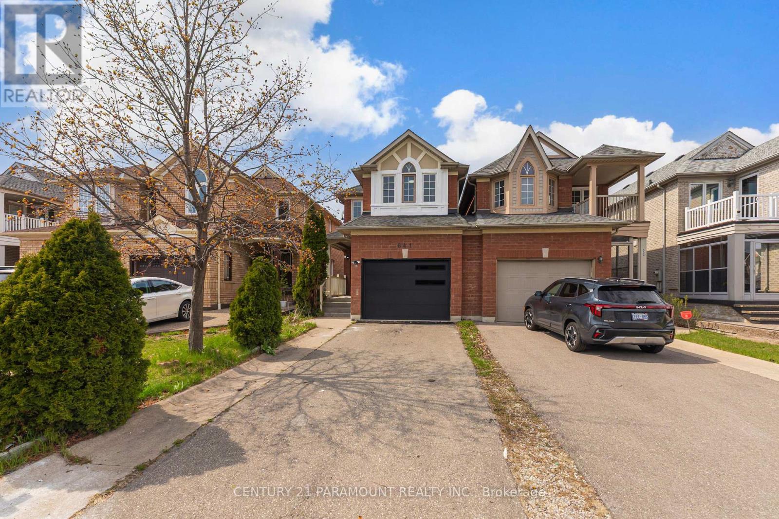 641 MACBETH HEIGHTS - 2