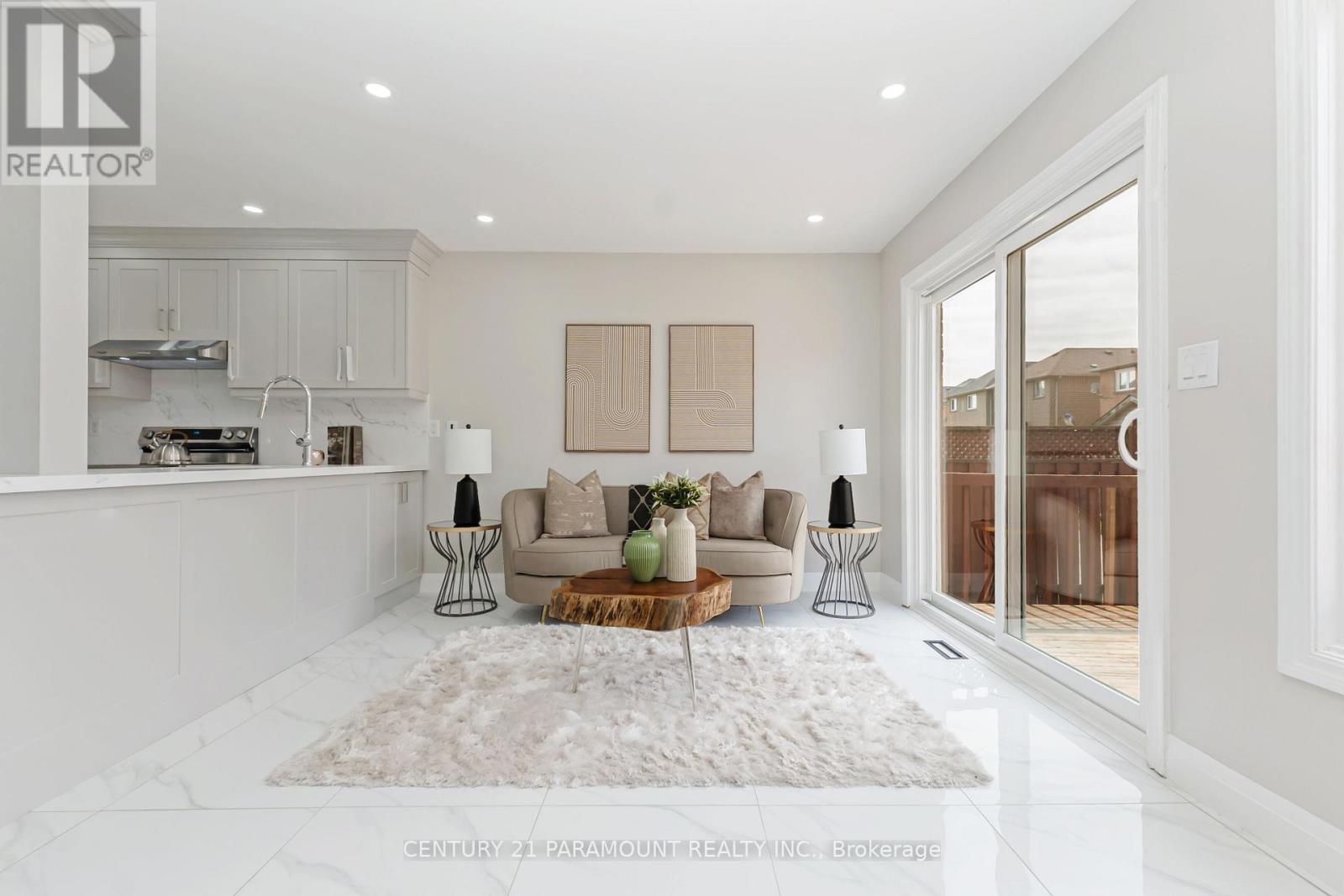 641 MACBETH HEIGHTS - 20