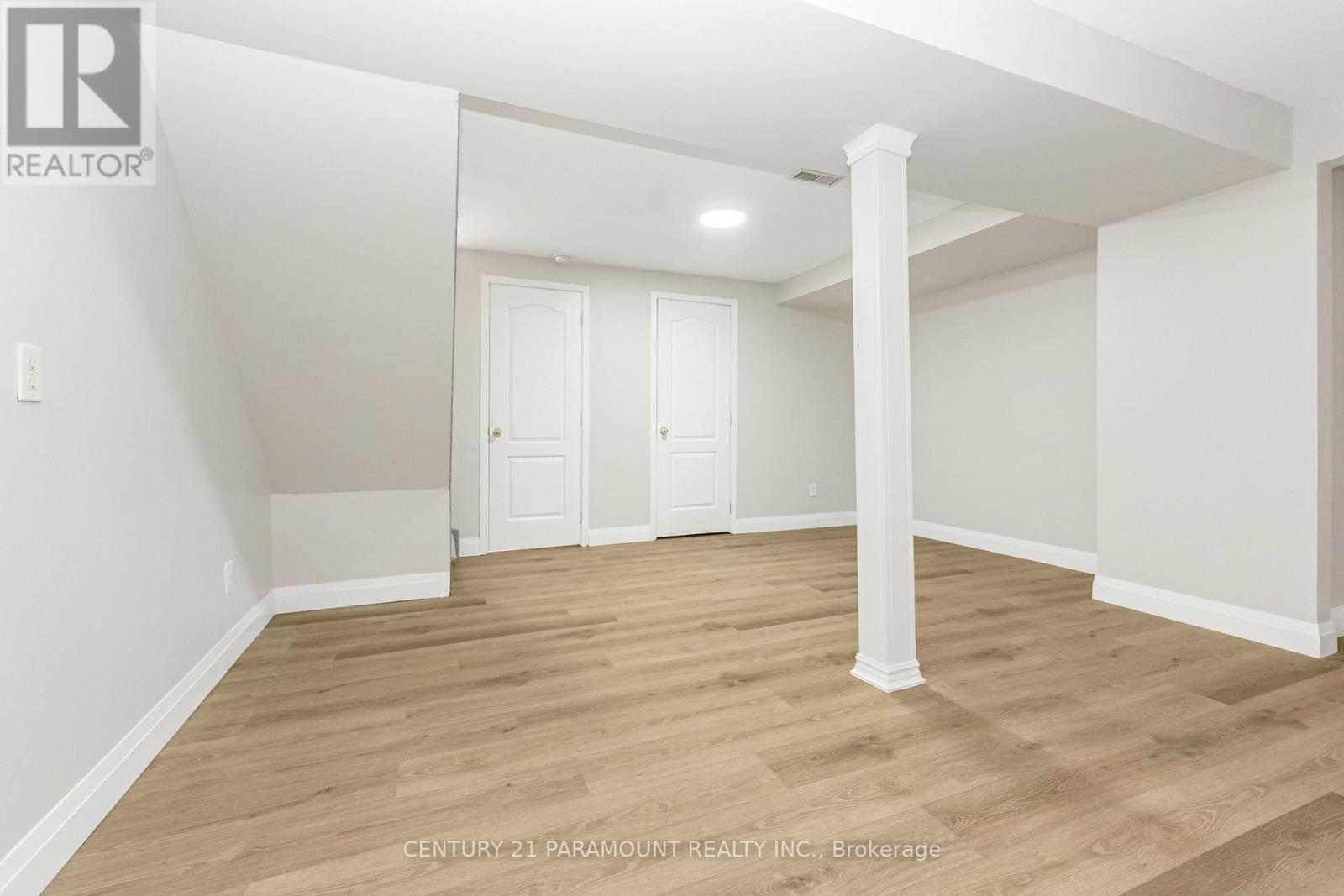 641 MACBETH HEIGHTS - 39