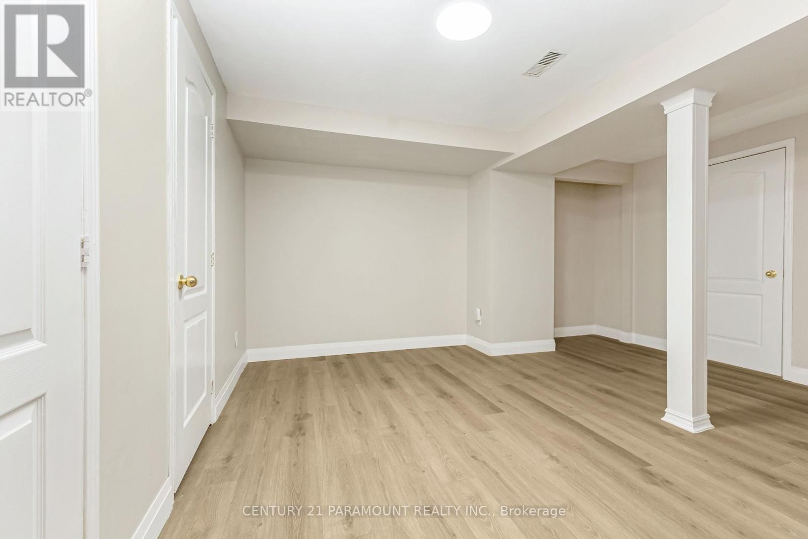 641 MACBETH HEIGHTS - 40