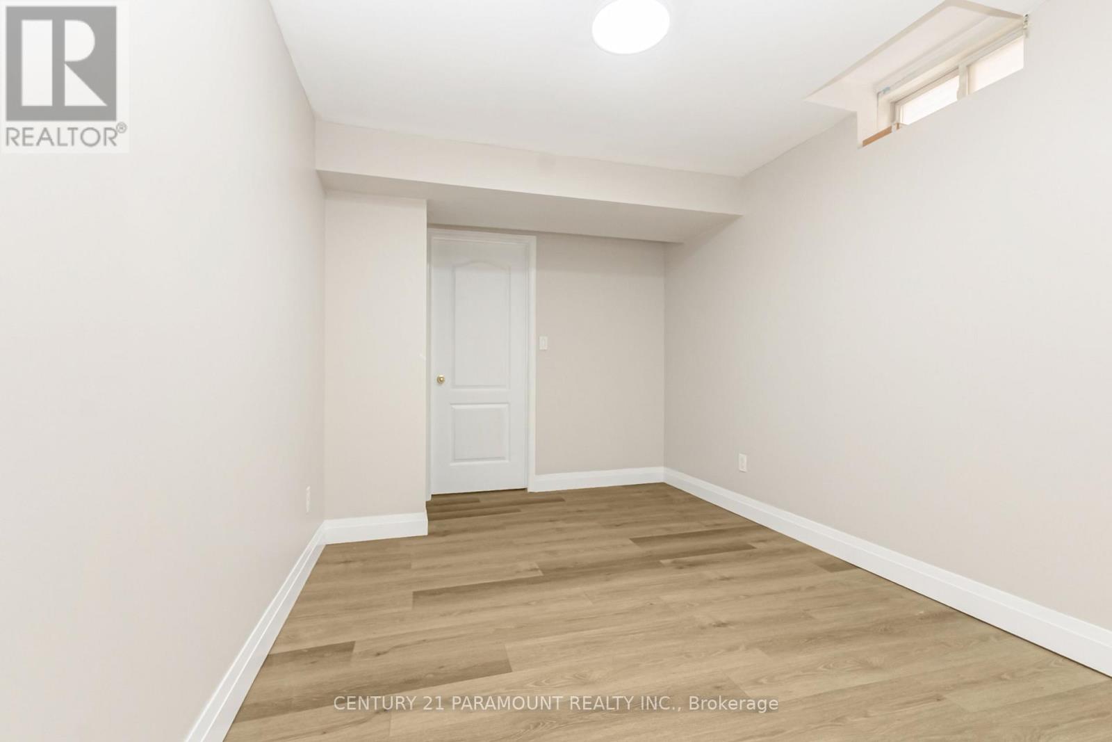 641 MACBETH HEIGHTS - 42