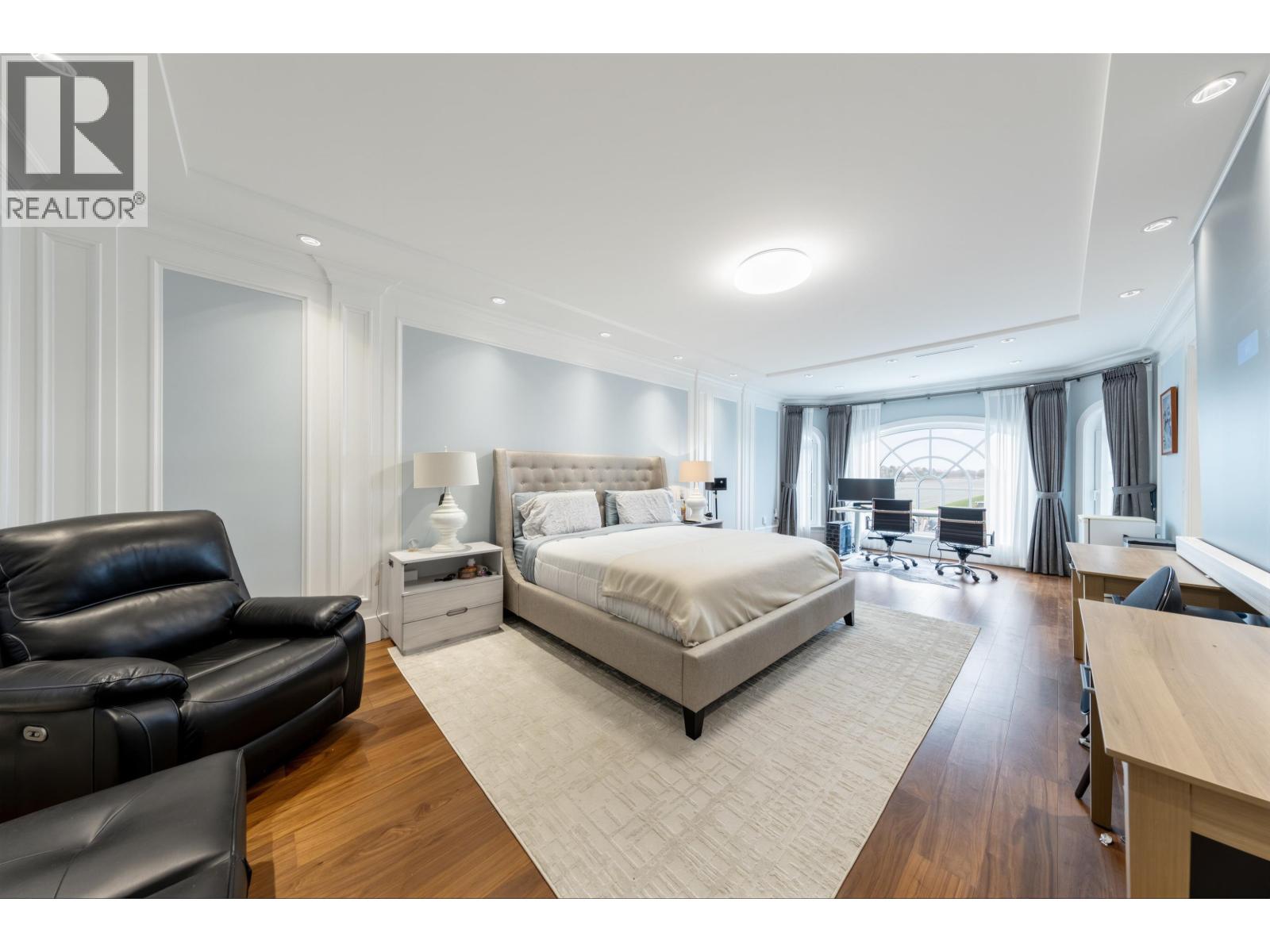 12320 NO. 3 Road, Richmond