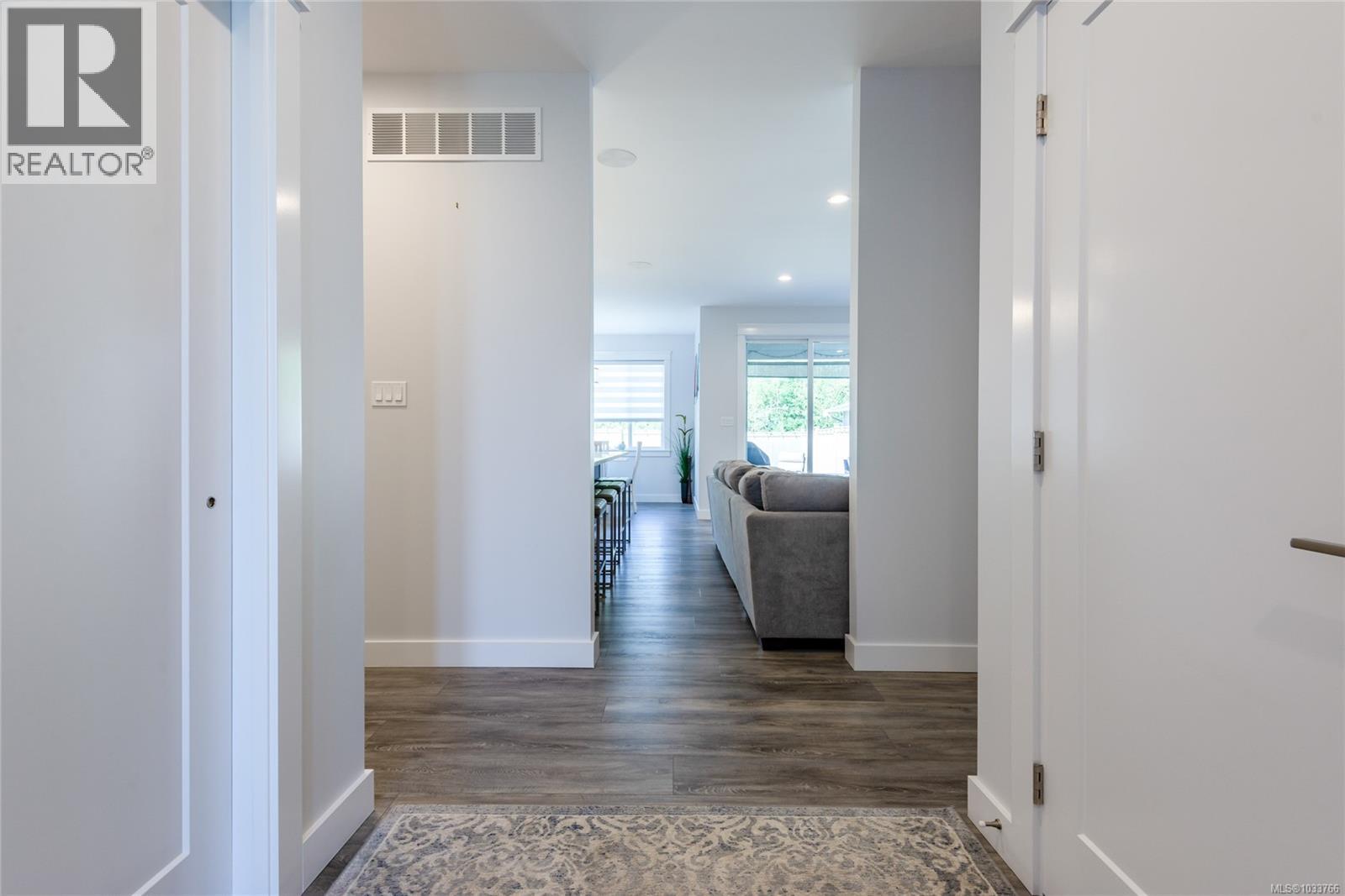 #2 2161 Evergreen Rd - 26