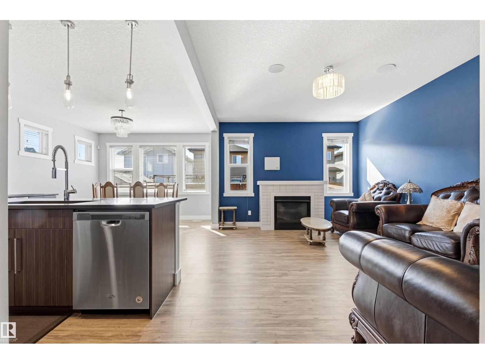 9812 224 ST NW, Edmonton