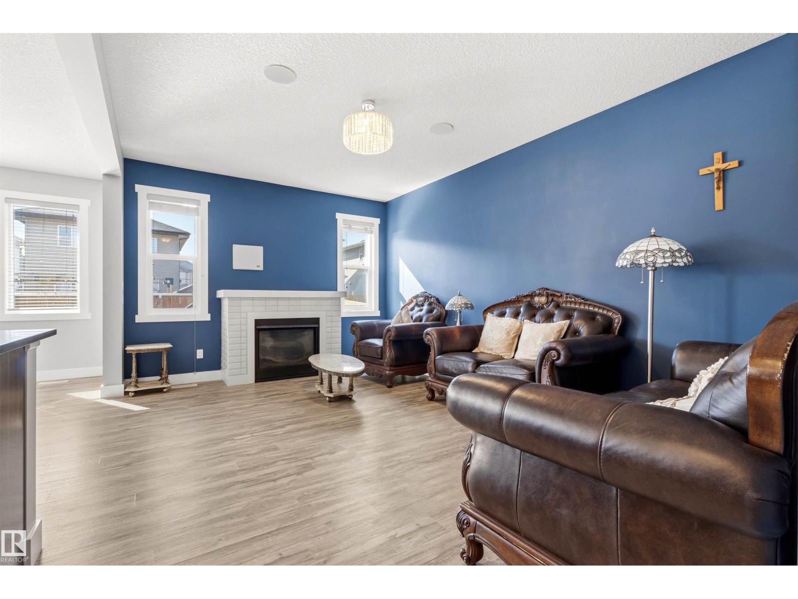 9812 224 ST NW, Edmonton