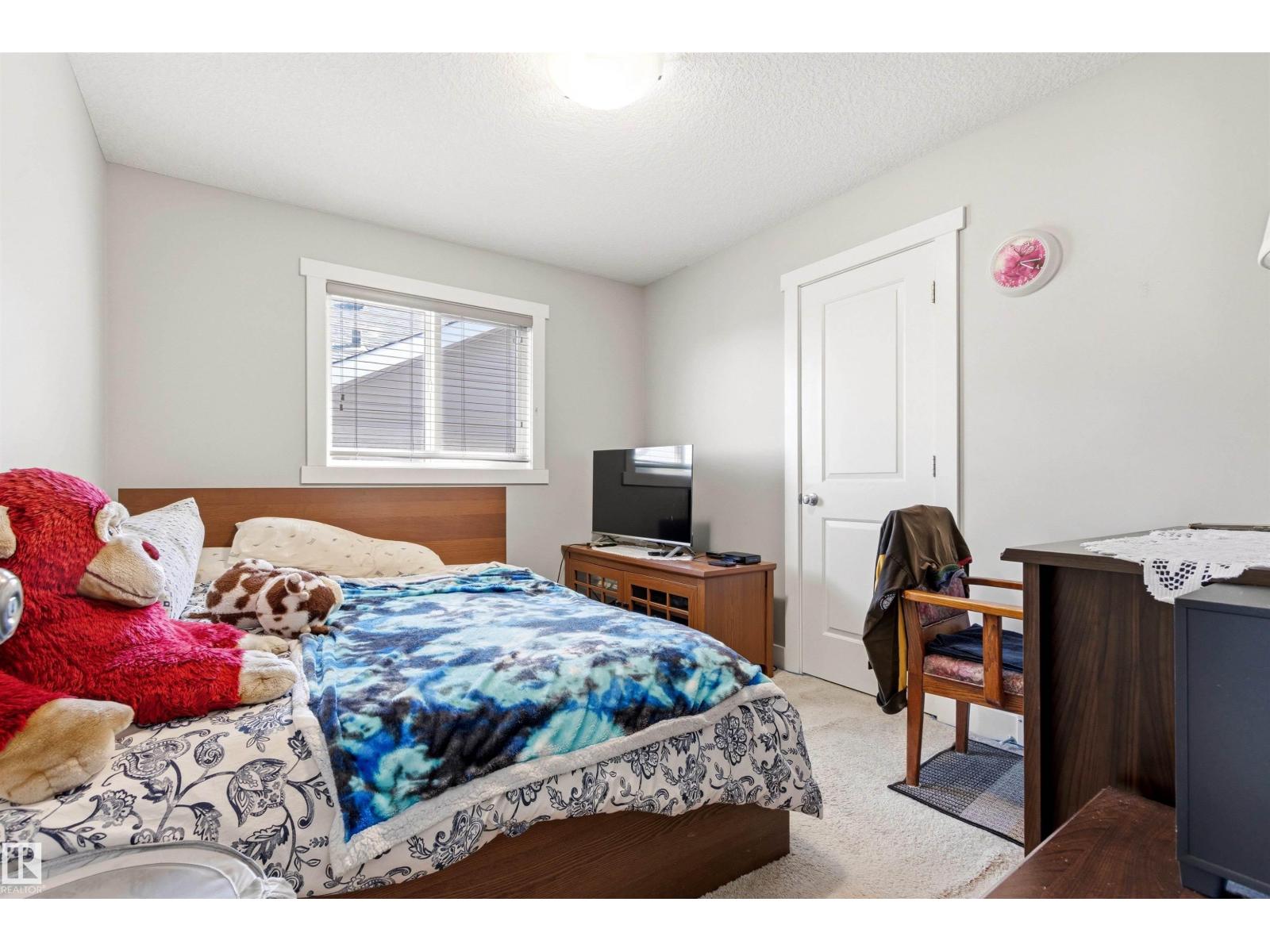 9812 224 ST NW, Edmonton