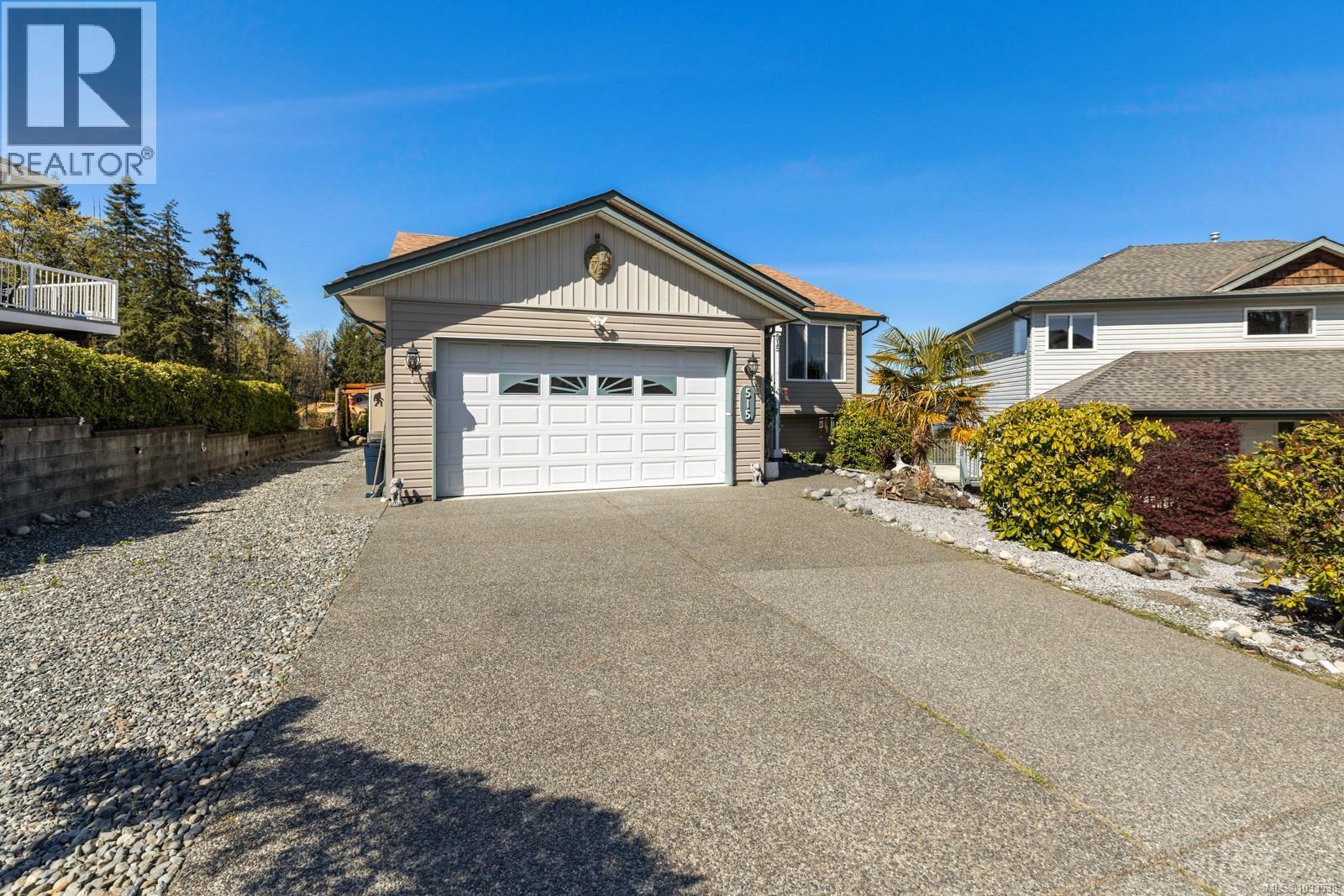 515 Louise Rd, Ladysmith