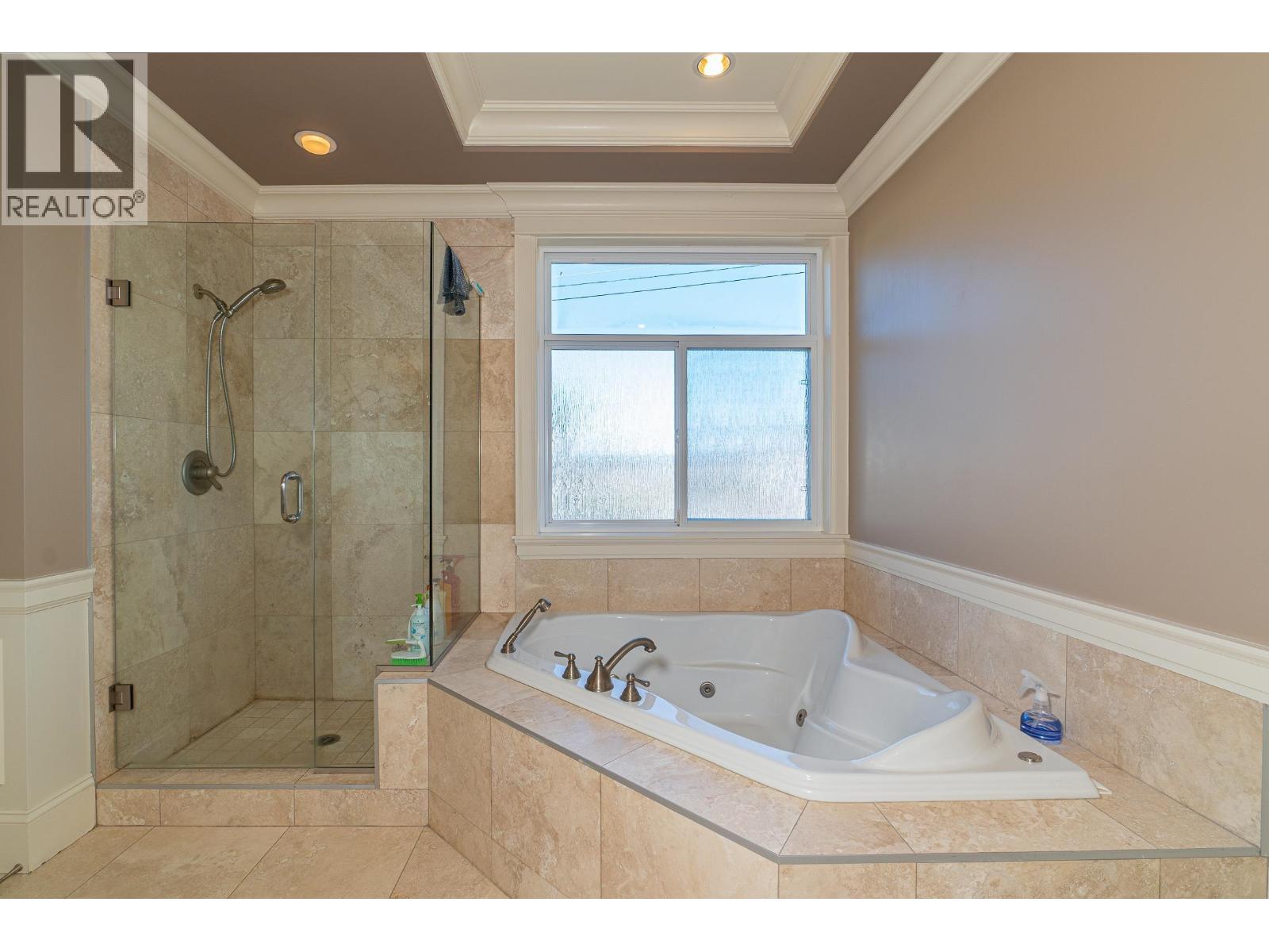5 Bed, 5 Bath House for Sale in Richmond – 3231 WARDMORE PLACE, Richmond – MLS# R3117084 - Image 13