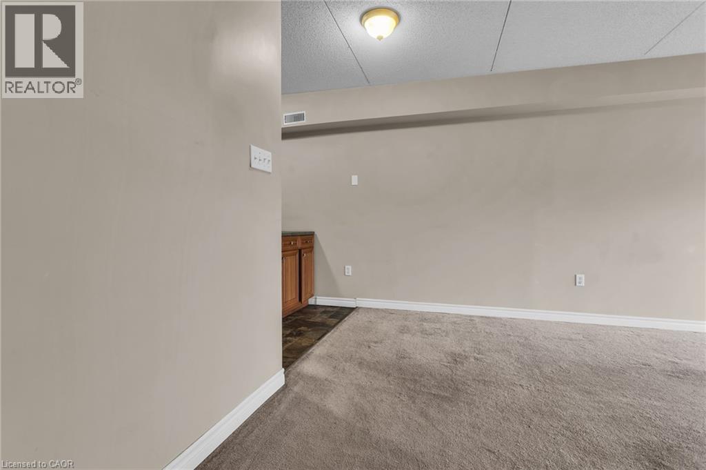 163 FERGUSON Drive Unit# 302, Woodstock, Ontario, N4V1B1 — Photo 22