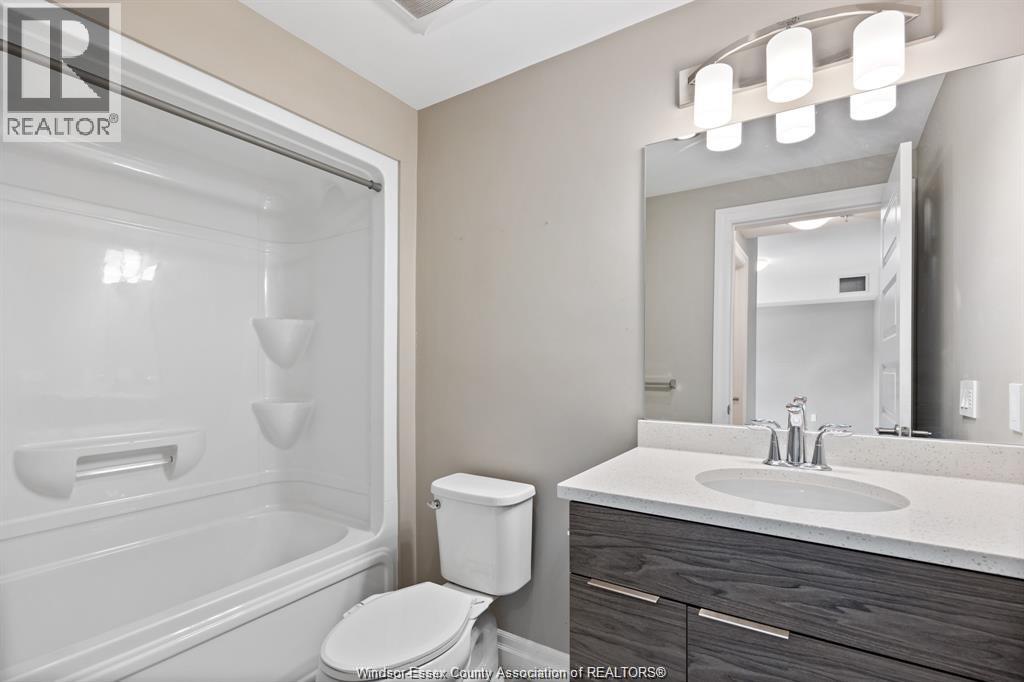 #305 955 OUELLETTE AVENUE - 16