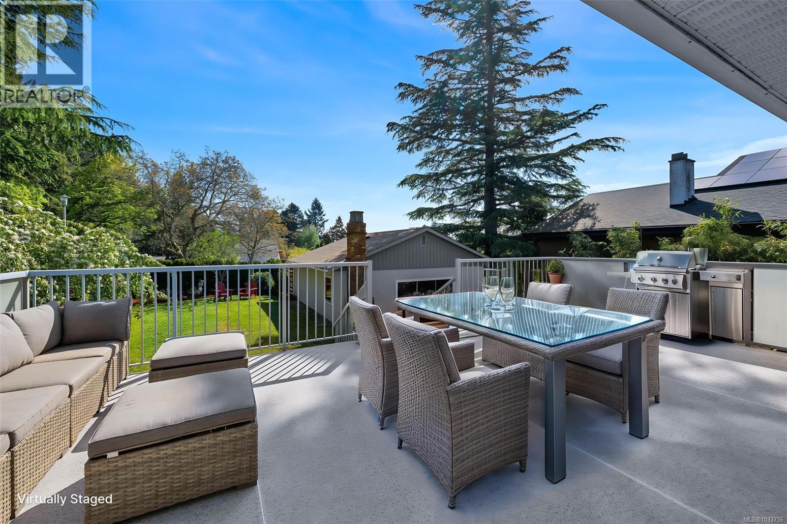 4474 Torquay Dr - 13