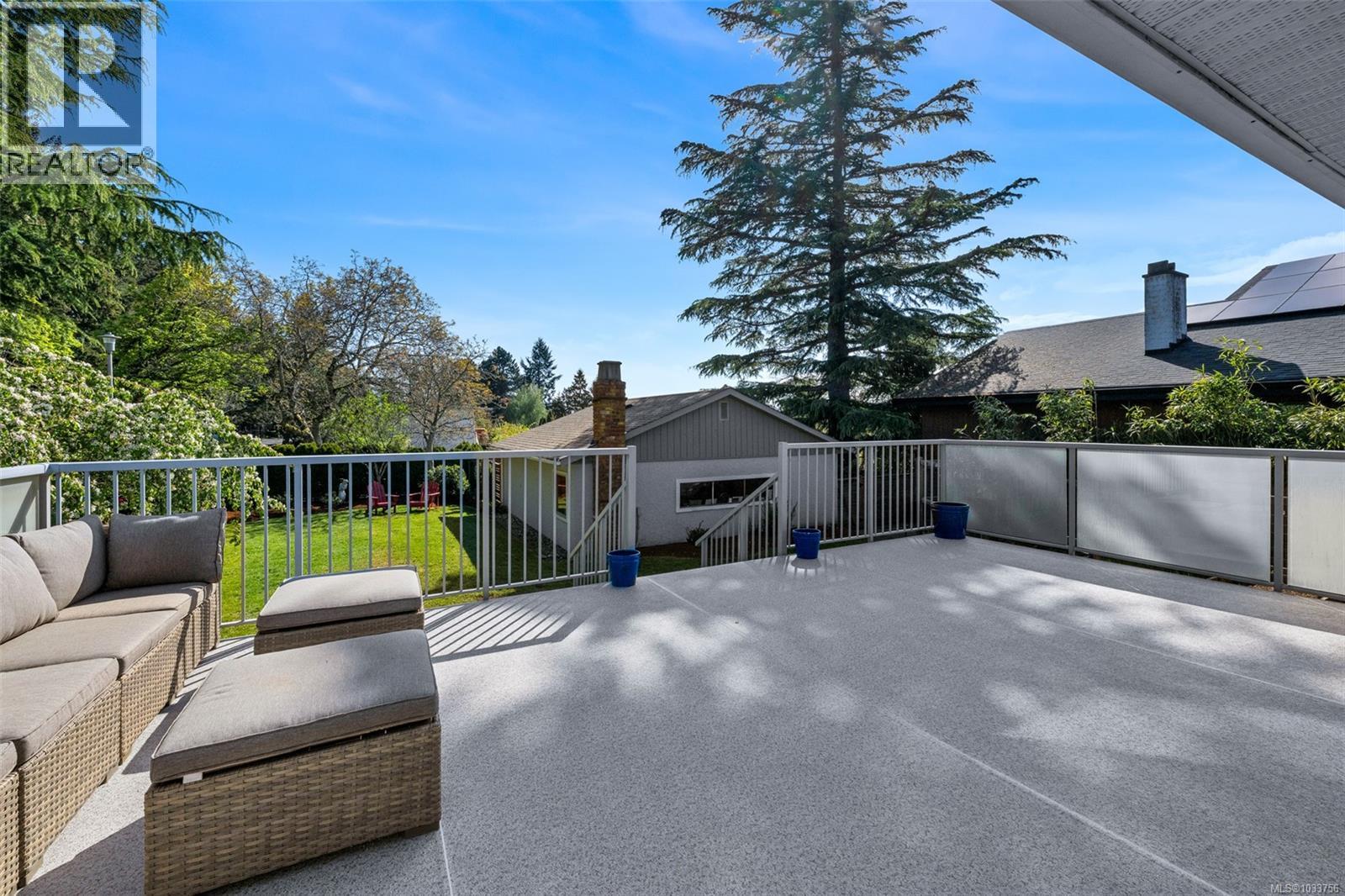 4474 Torquay Dr - 14