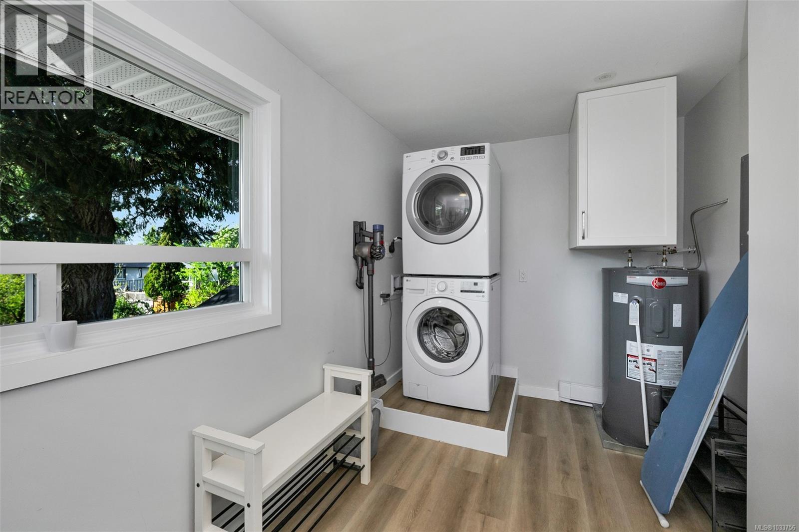 4474 Torquay Dr - 28