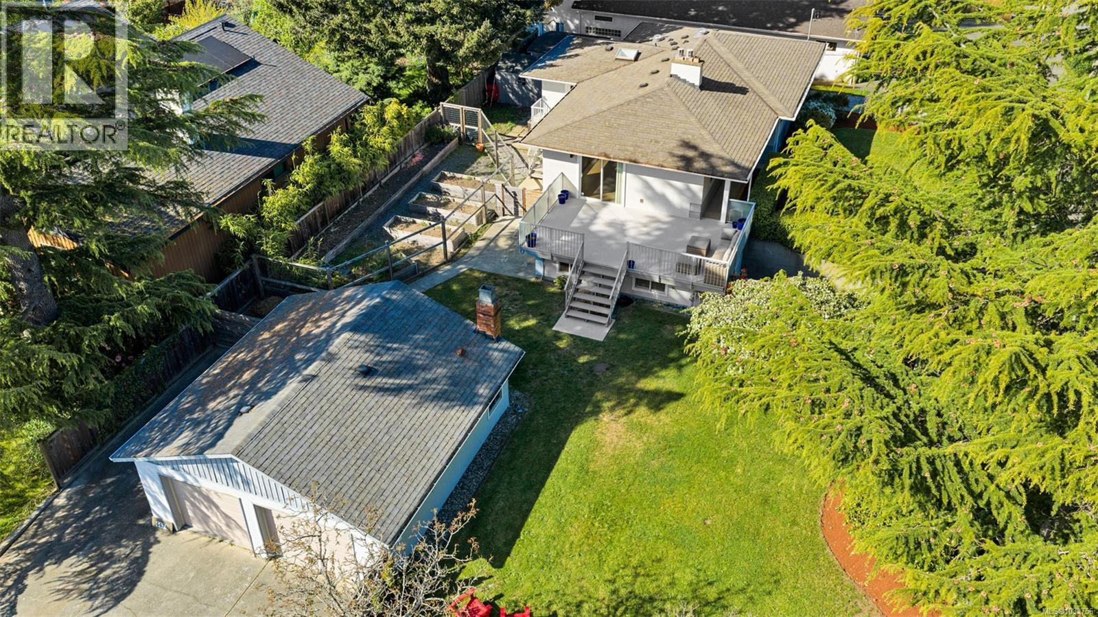 4474 Torquay Dr - 29