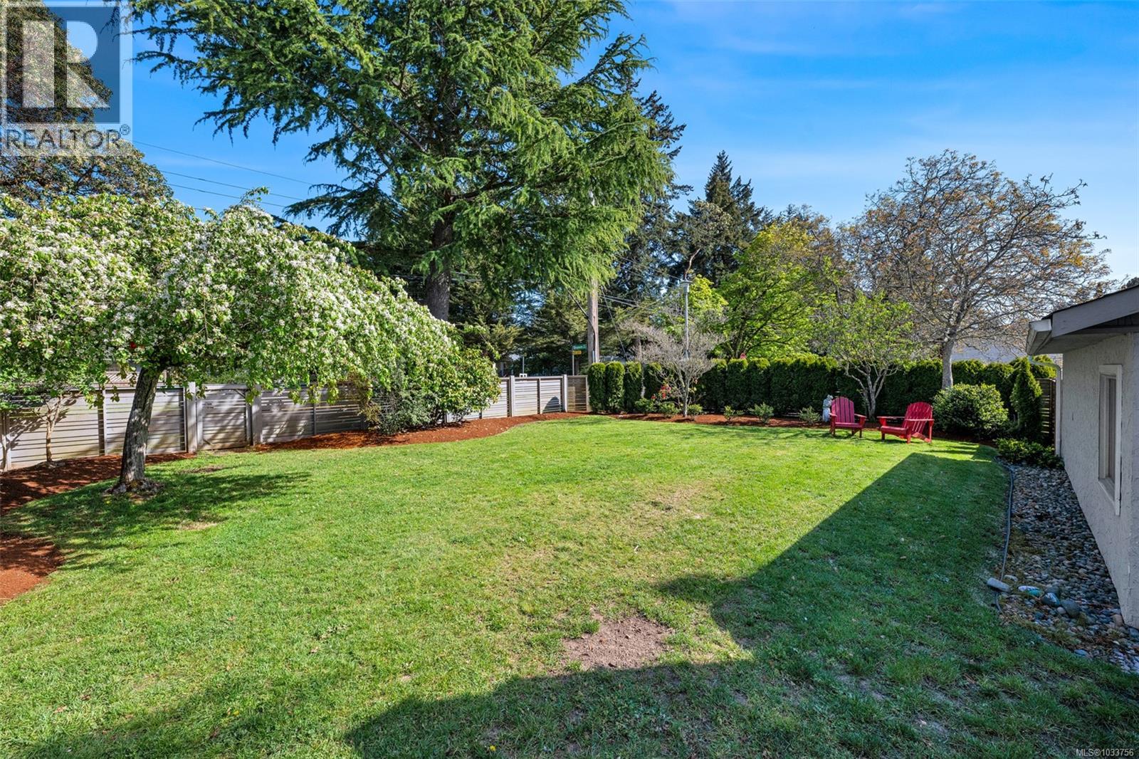 4474 Torquay Dr - 35