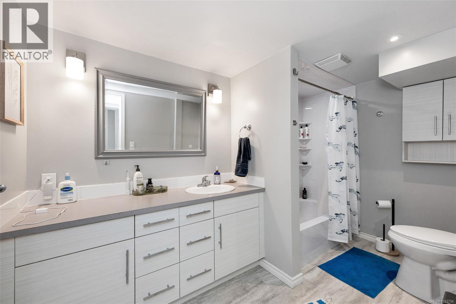 4474 Torquay Dr - 43