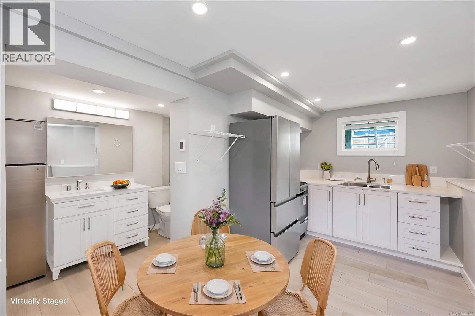 4474 Torquay Dr - 44