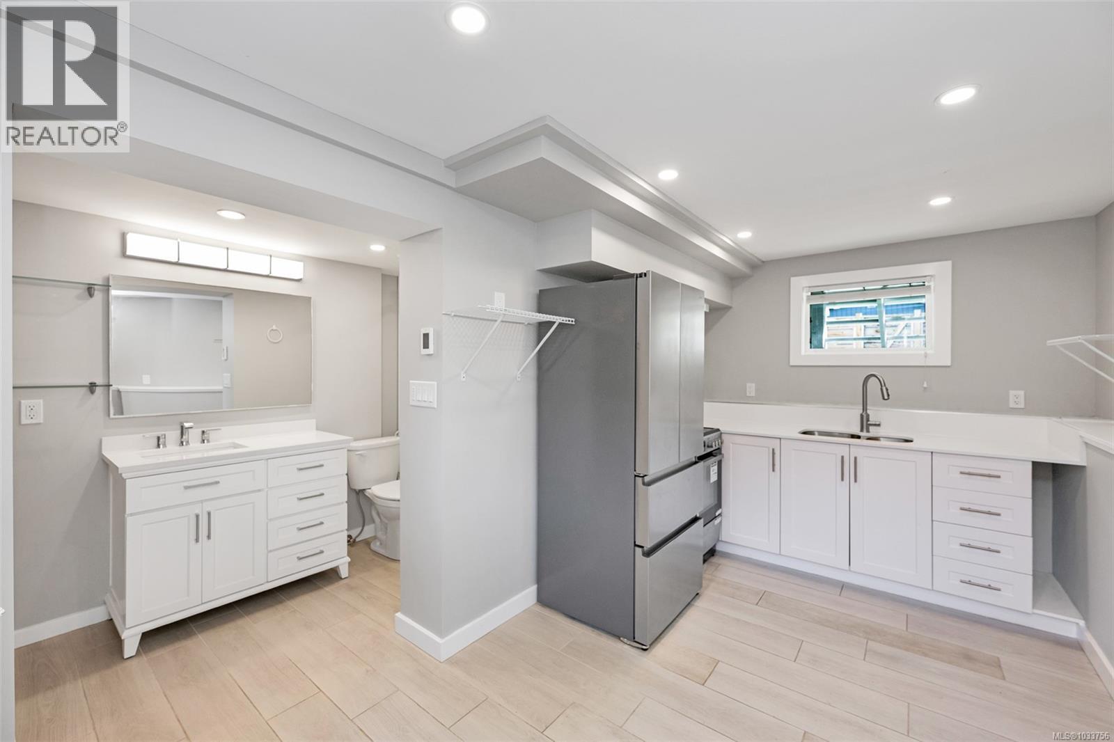 4474 Torquay Dr - 45
