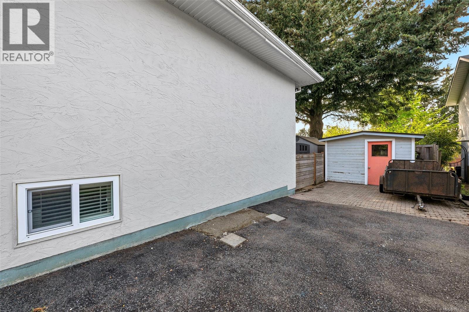 4474 Torquay Dr - 50
