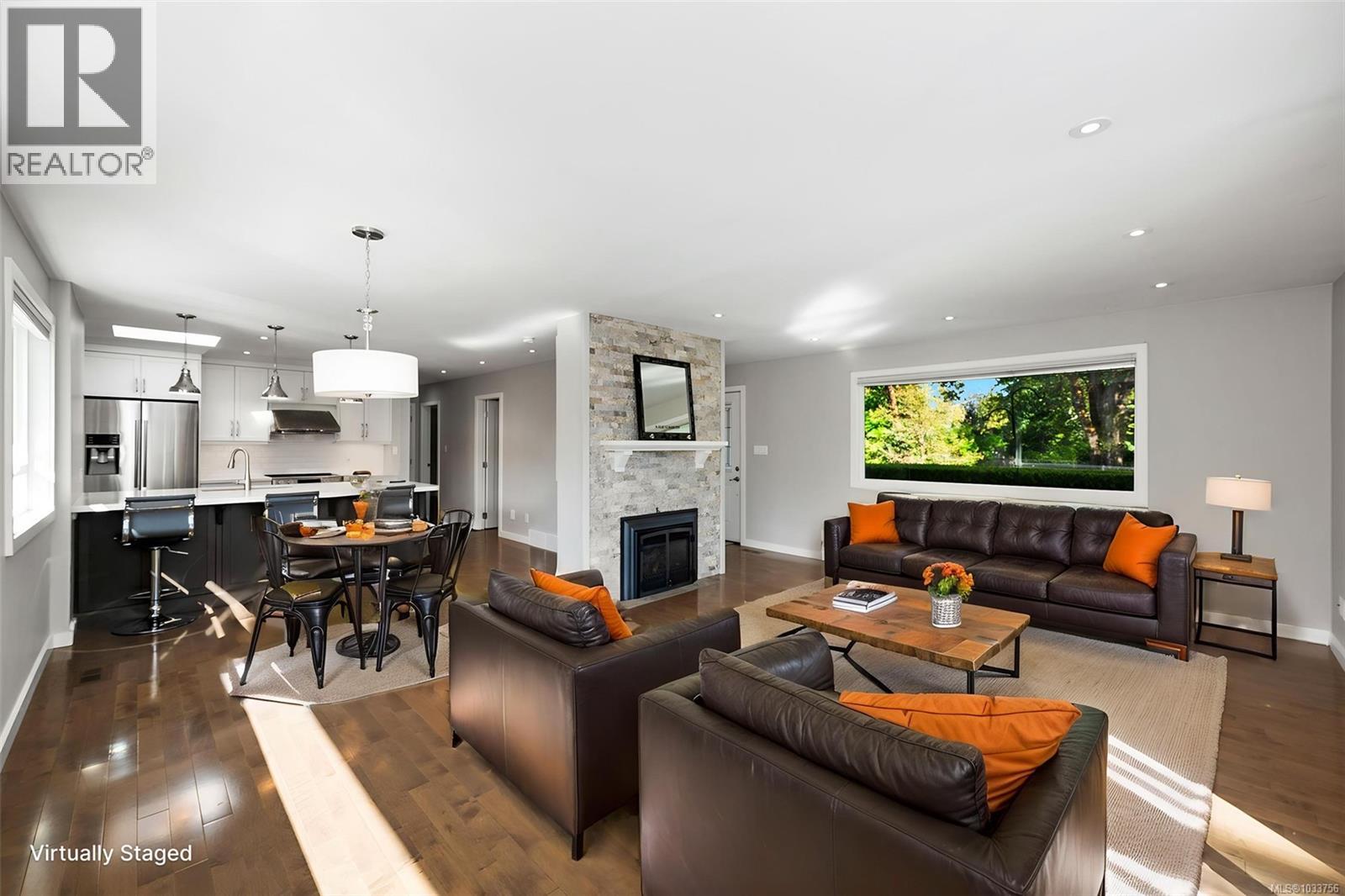 4474 Torquay Dr - 9