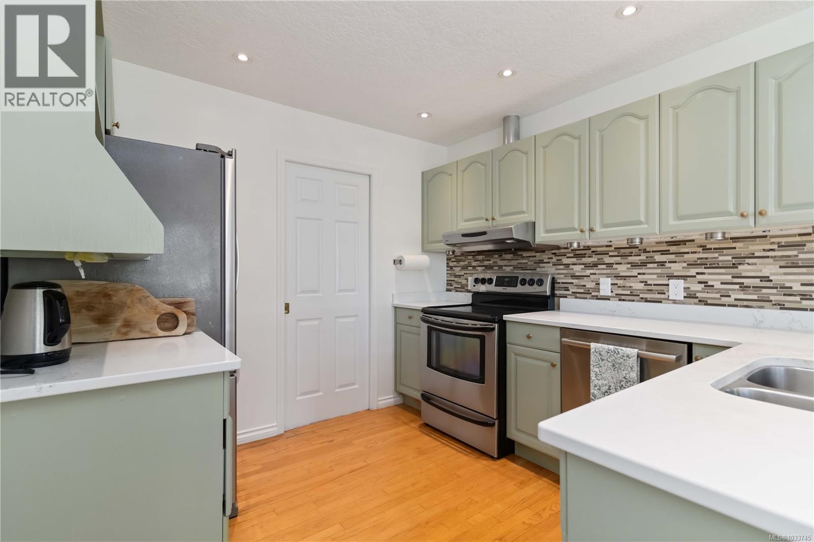 646 Cains Way, Sooke