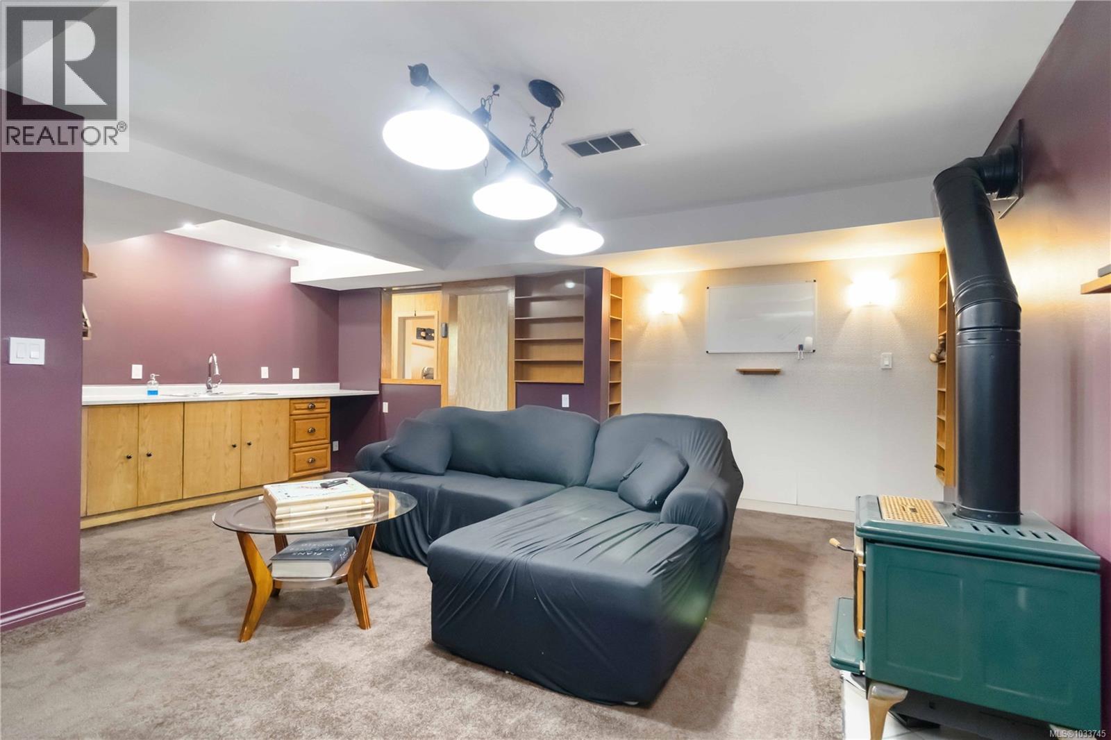 646 Cains Way, Sooke