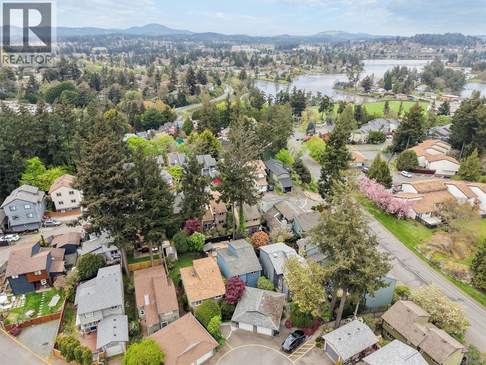 48 Falstaff Pl, View Royal