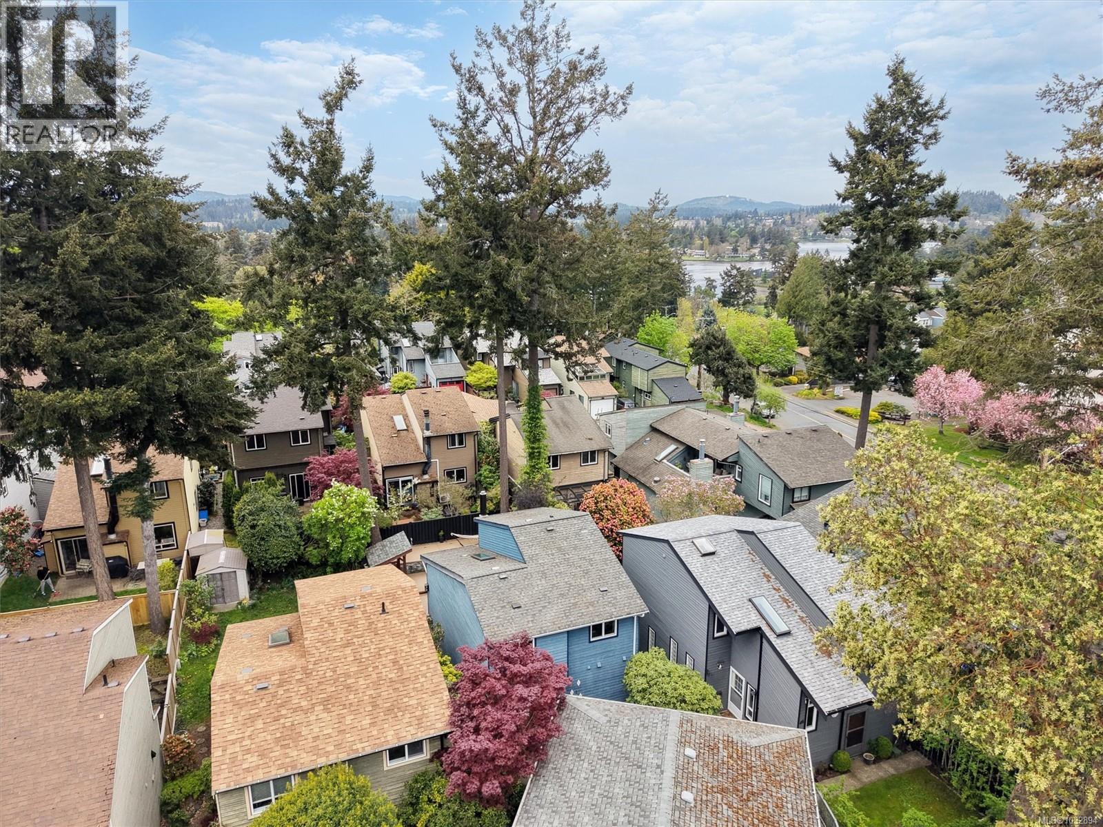 48 Falstaff Pl, View Royal
