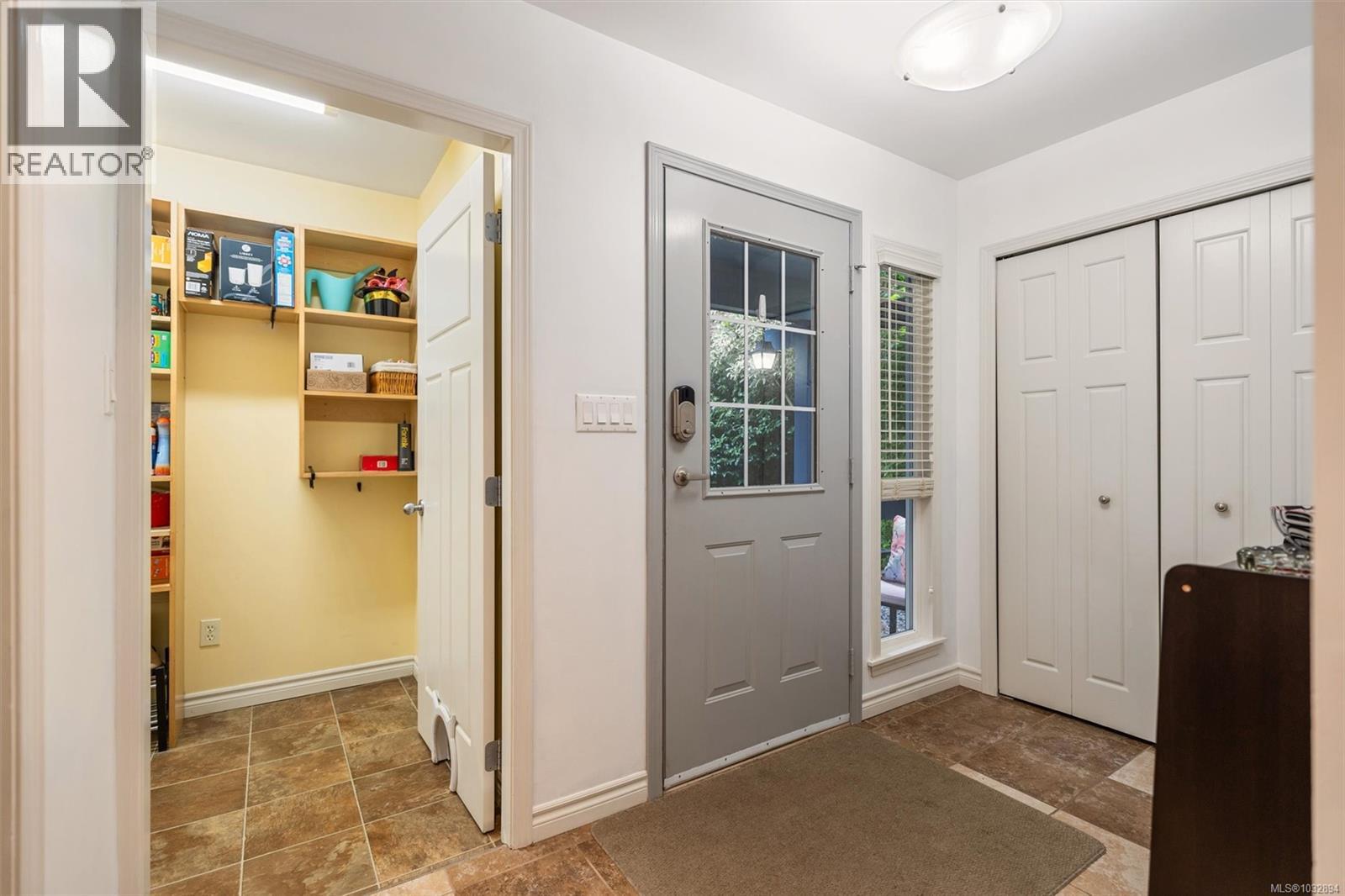 48 Falstaff Pl, View Royal