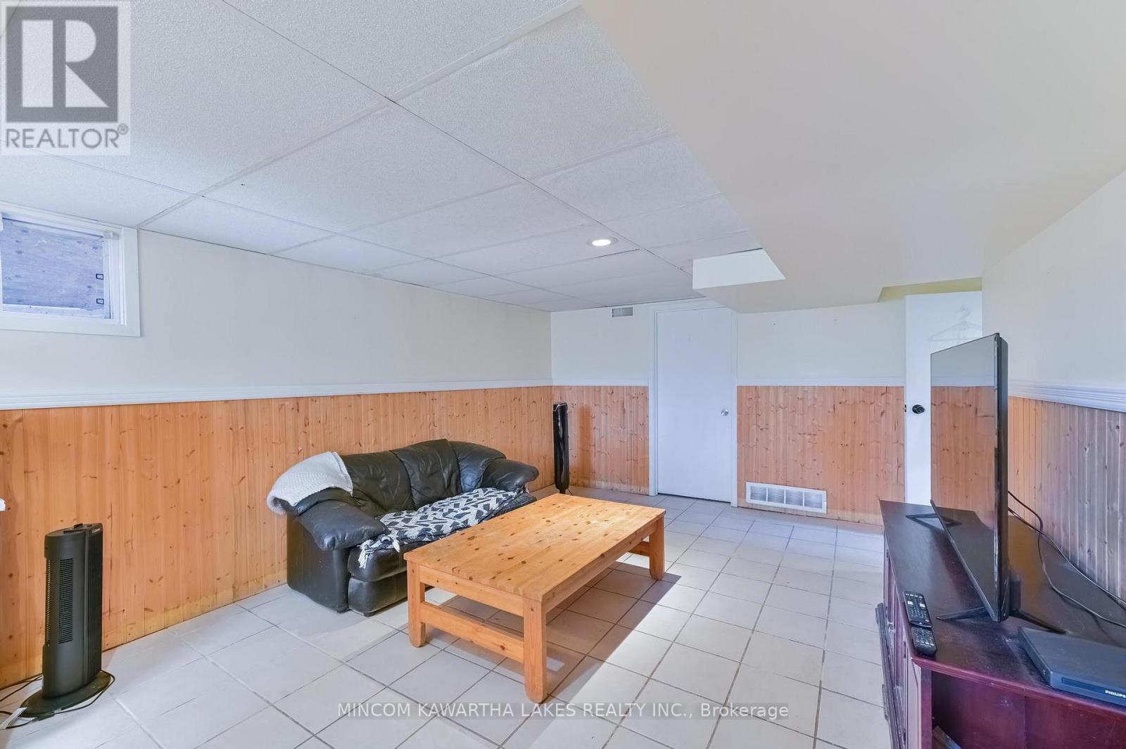193 SHELBOURNE STREET - 21