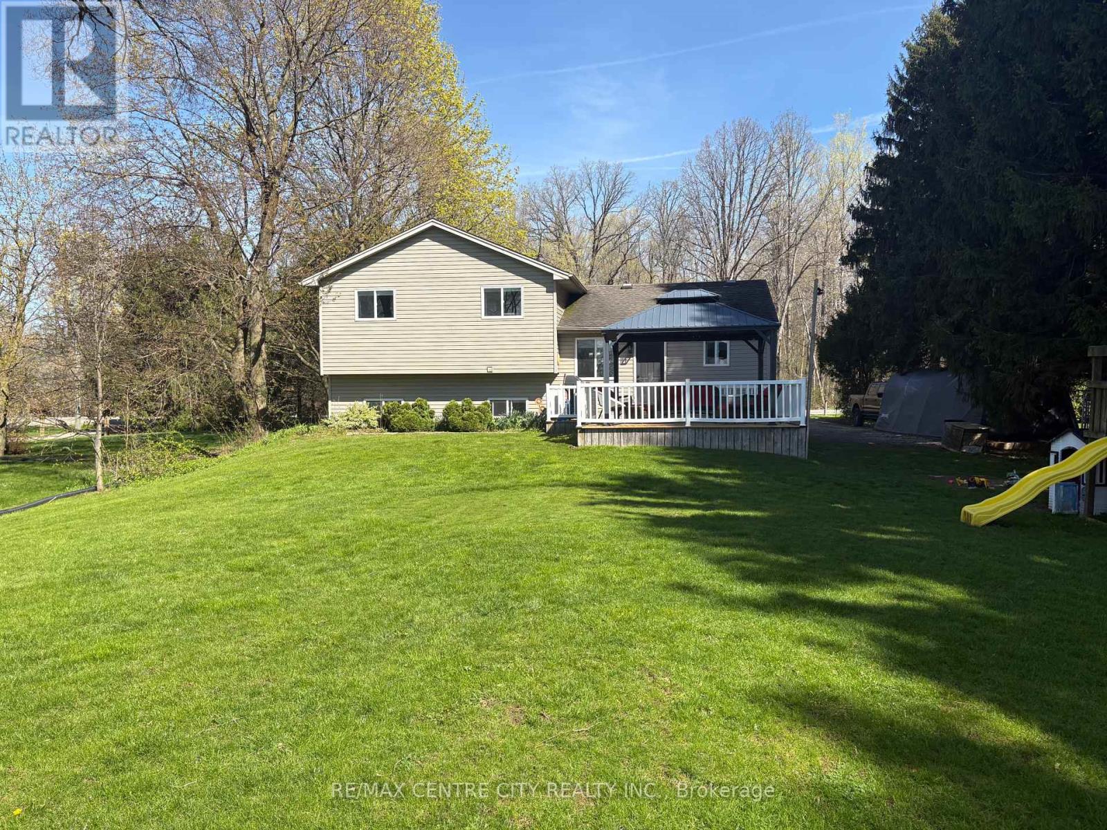 2623 AVON DRIVE Property Photo