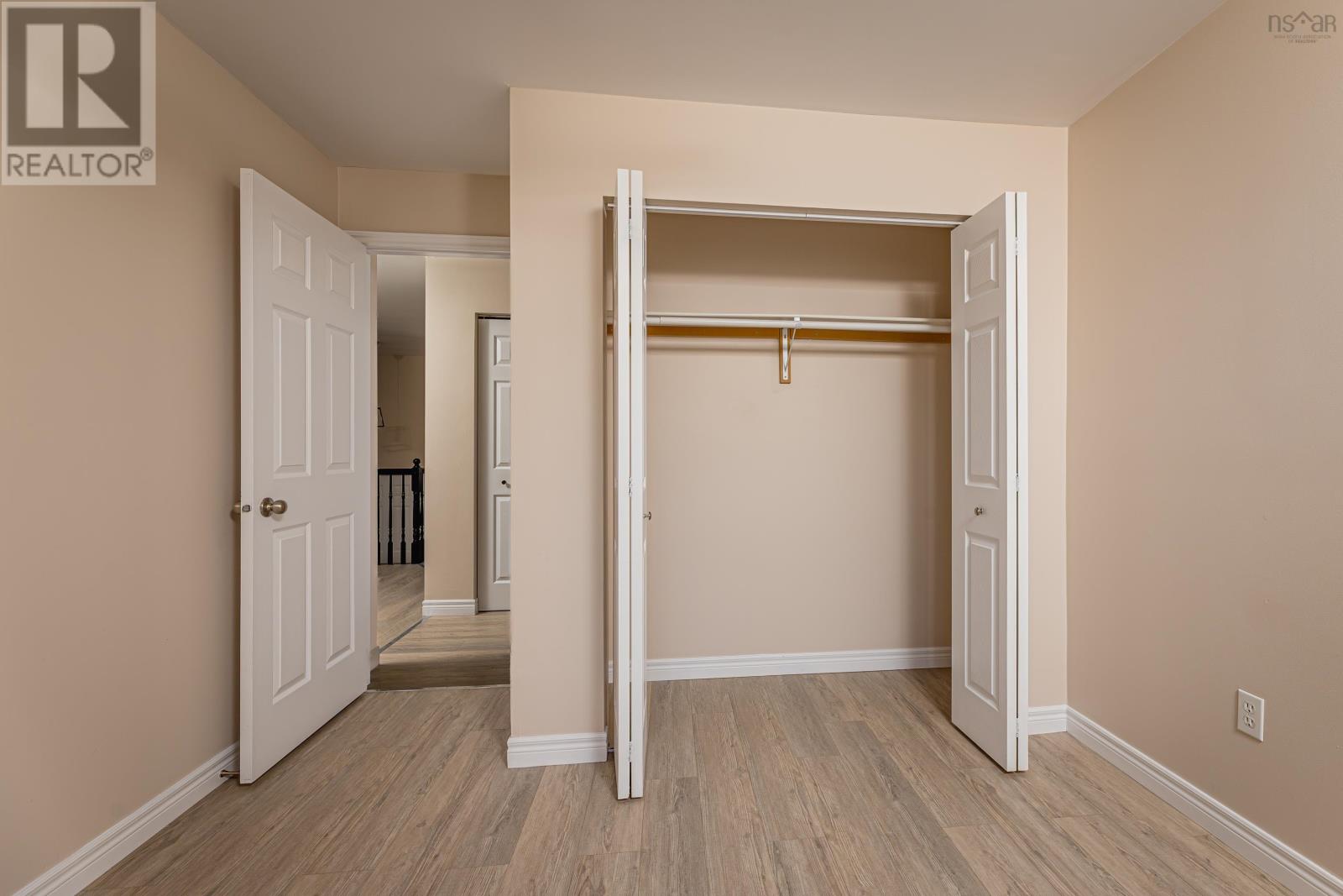 Property 17 of 29 of 71 Hemlock Drive