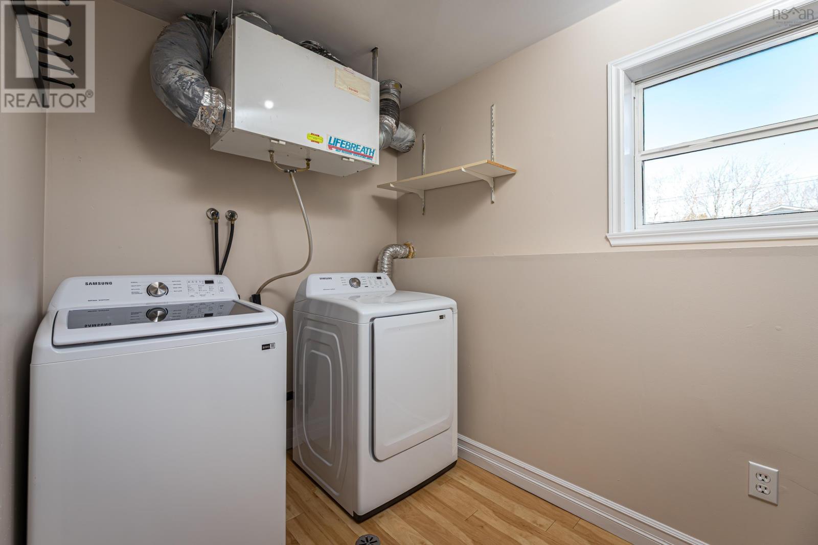 Property 24 of 29 of 71 Hemlock Drive