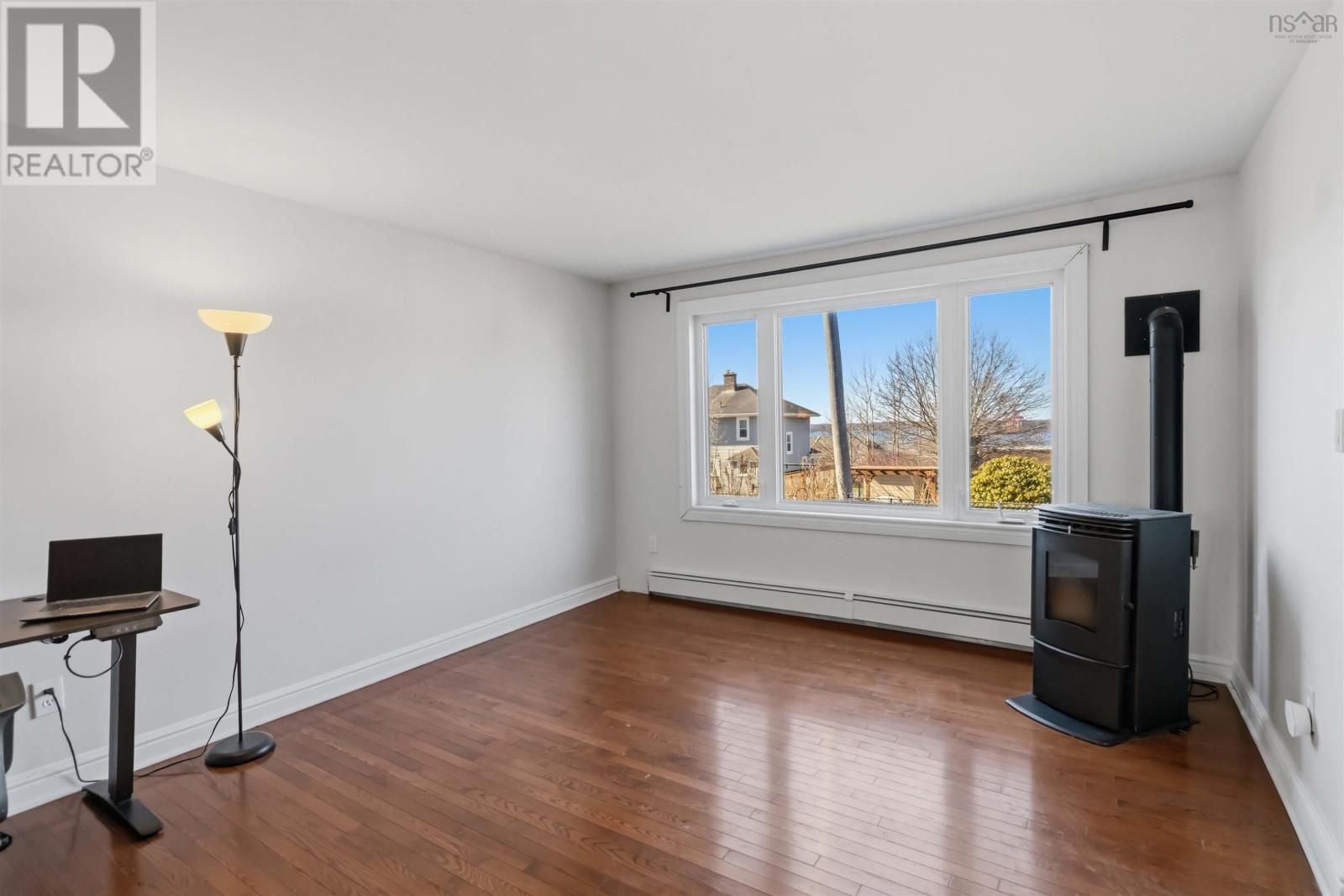 Property 8 of 33 of 28 Osborne Avenue