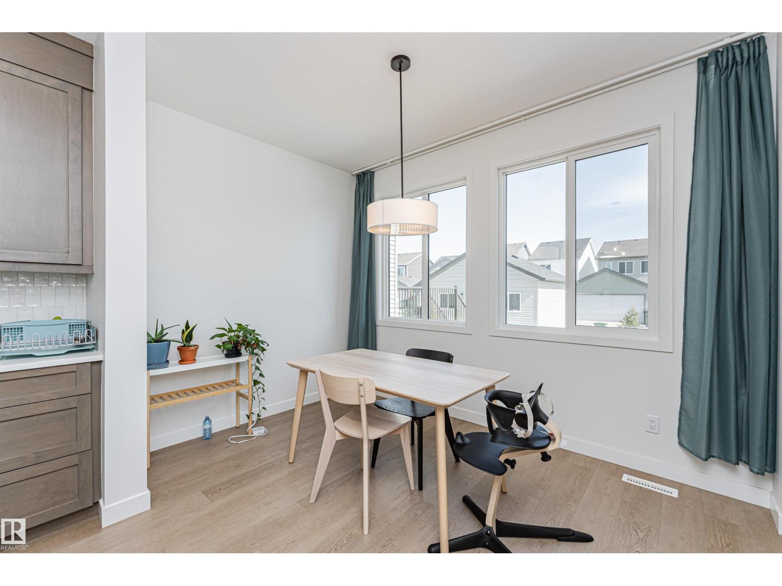 3367 ERLANGER BN NW, Edmonton