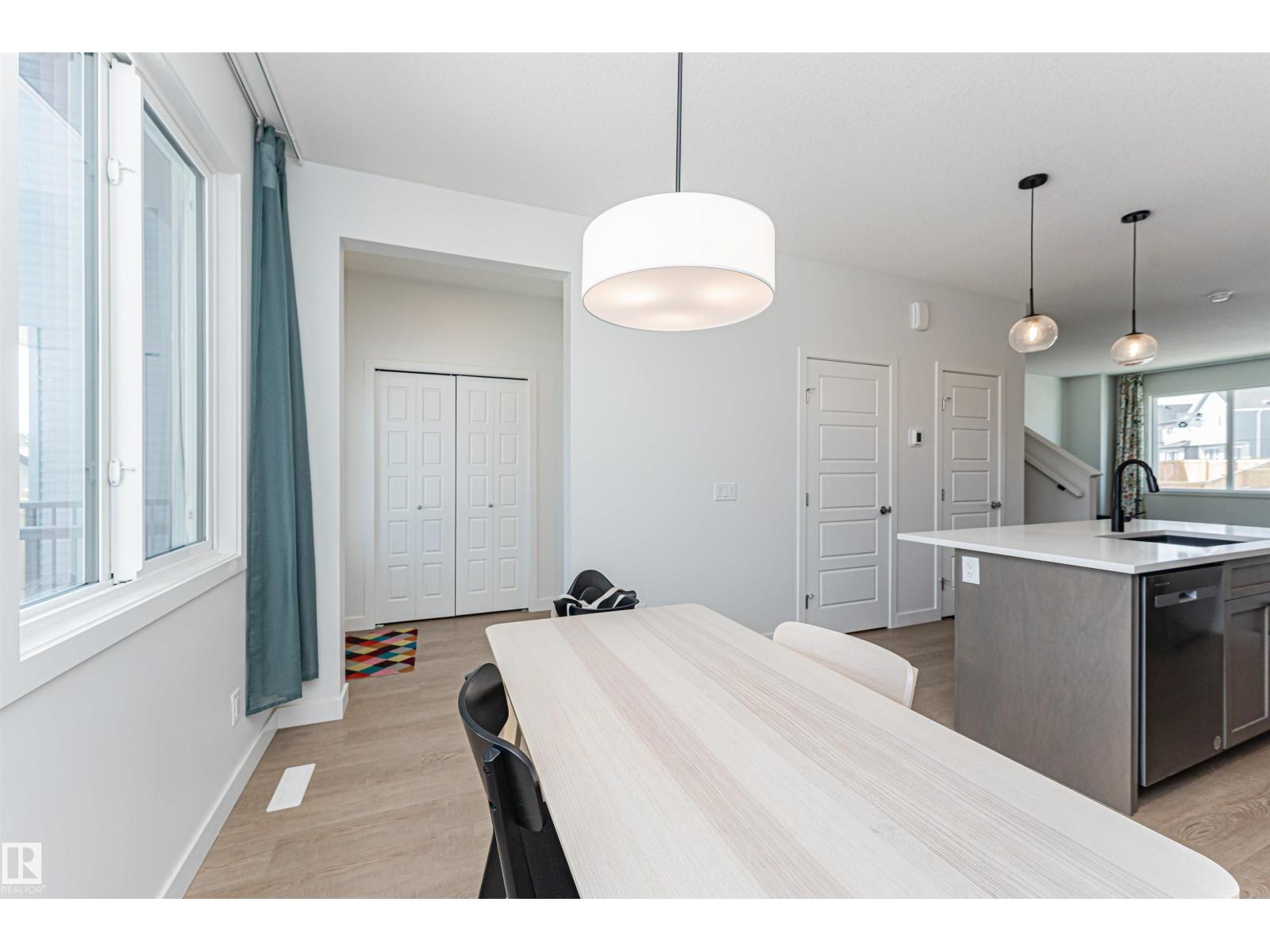 3367 ERLANGER BN NW, Edmonton