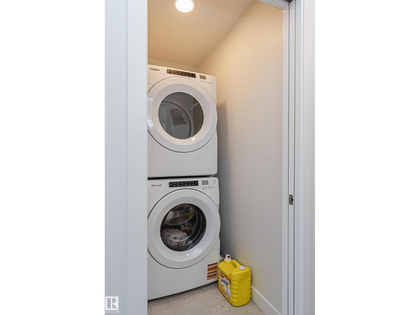 3367 ERLANGER BN NW, Edmonton